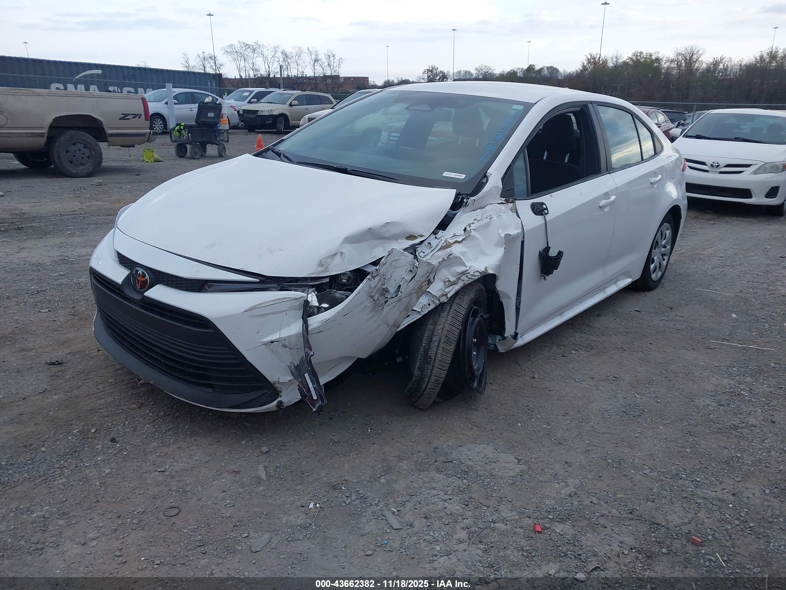 TOYOTA COROLLA image 2