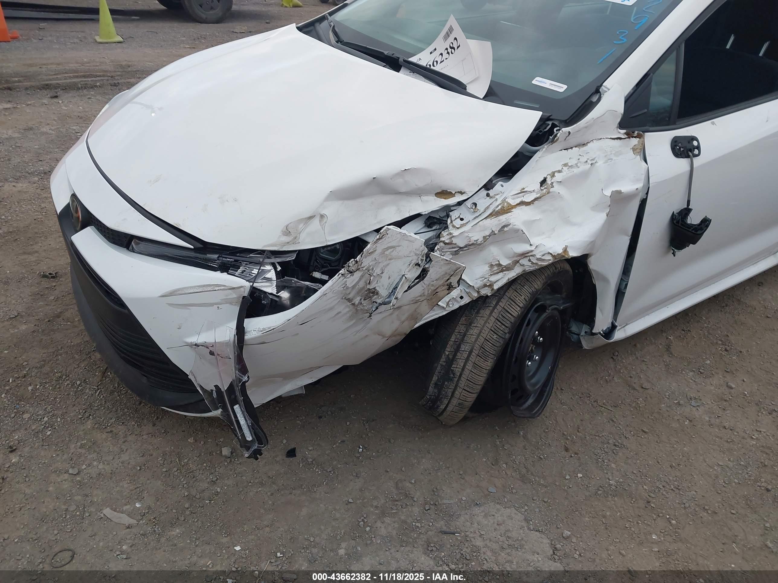 TOYOTA COROLLA image 6