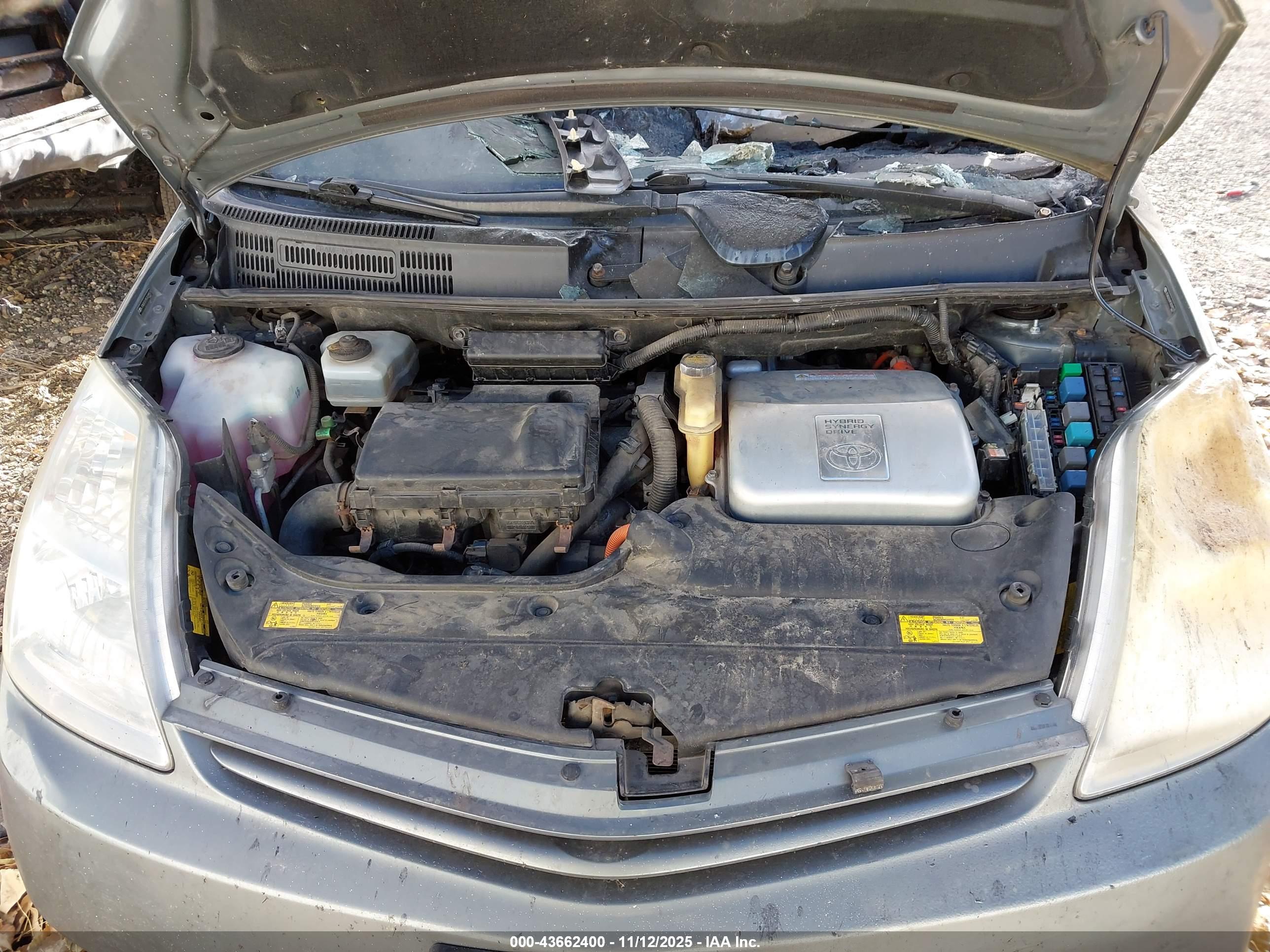 TOYOTA PRIUS image 10