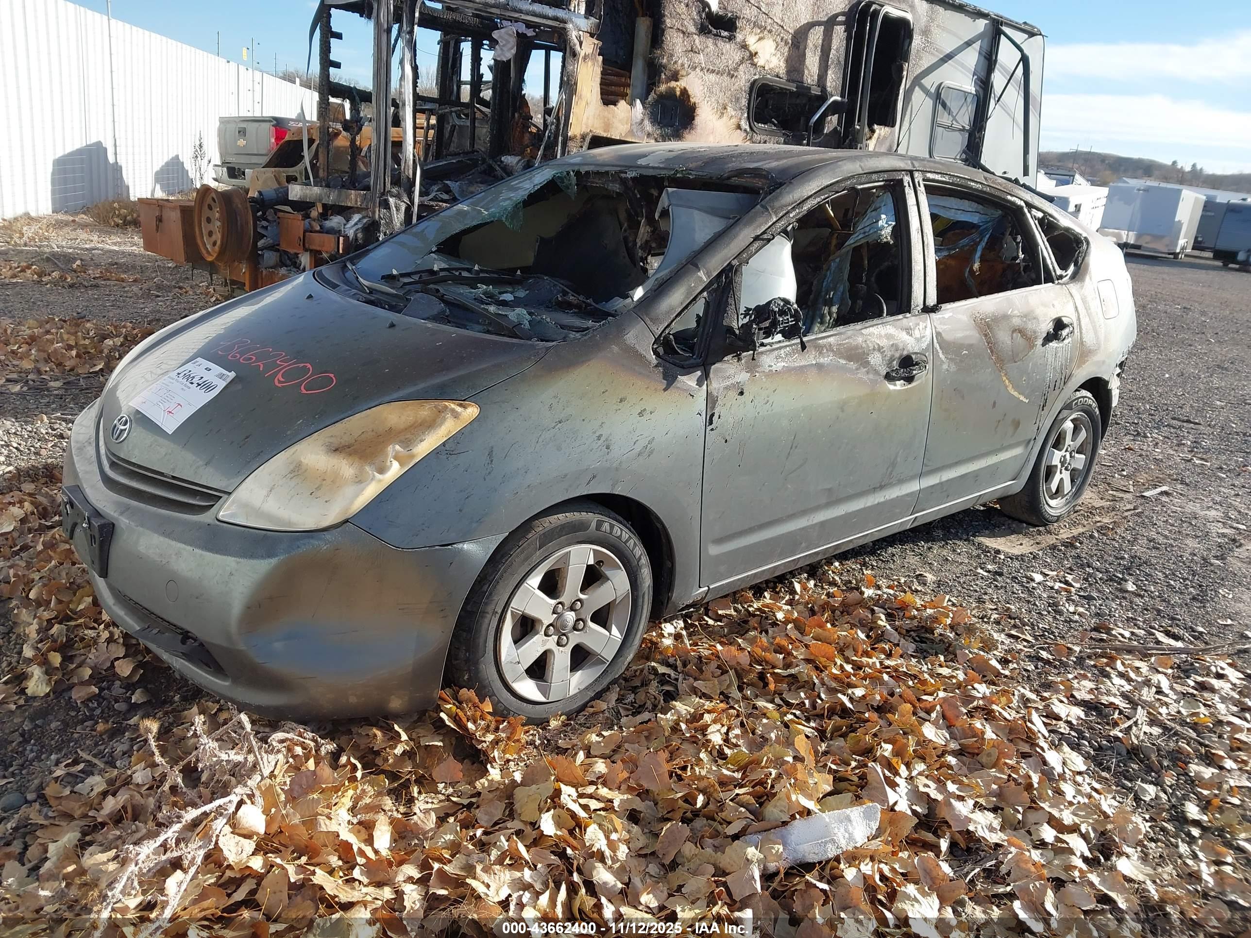TOYOTA PRIUS image 2