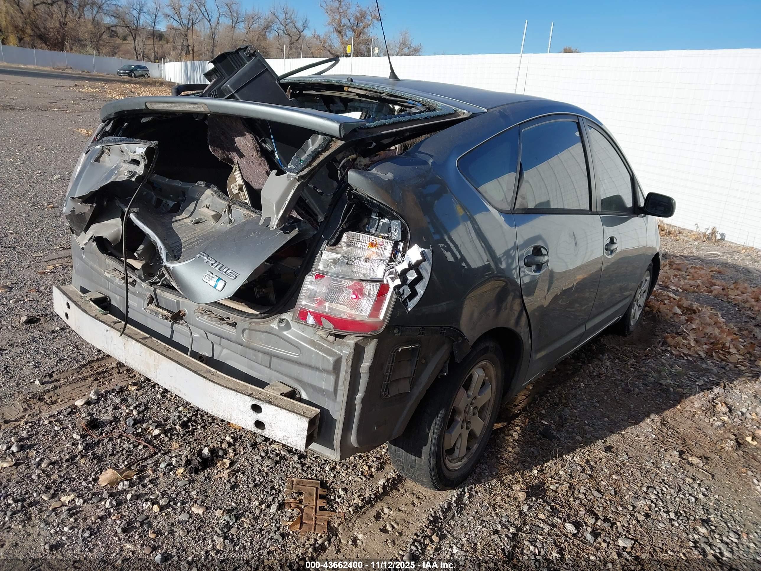 TOYOTA PRIUS image 4