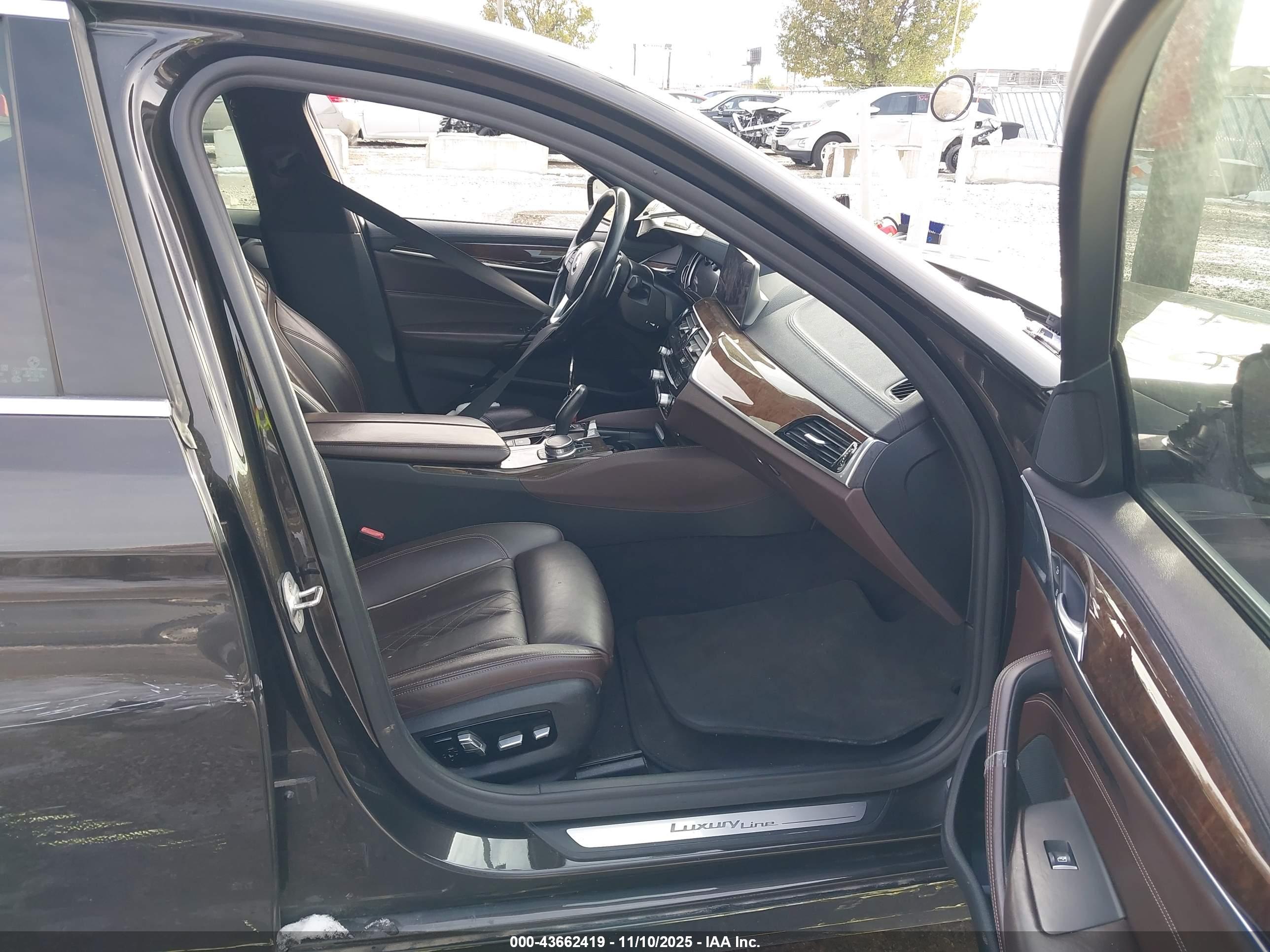 BMW 530I image 5