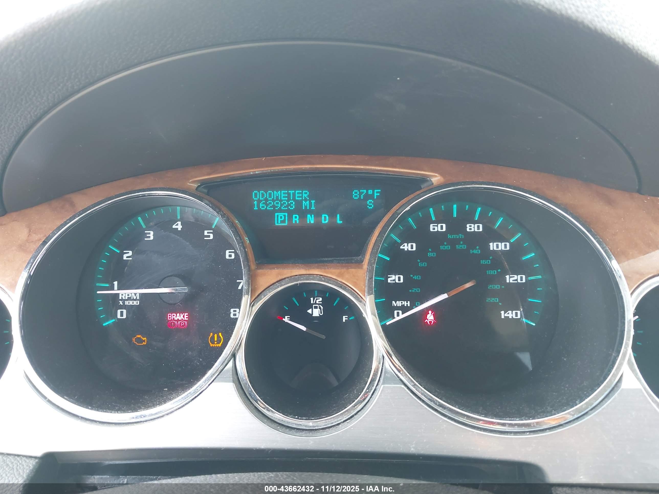 BUICK ENCLAVE image 7