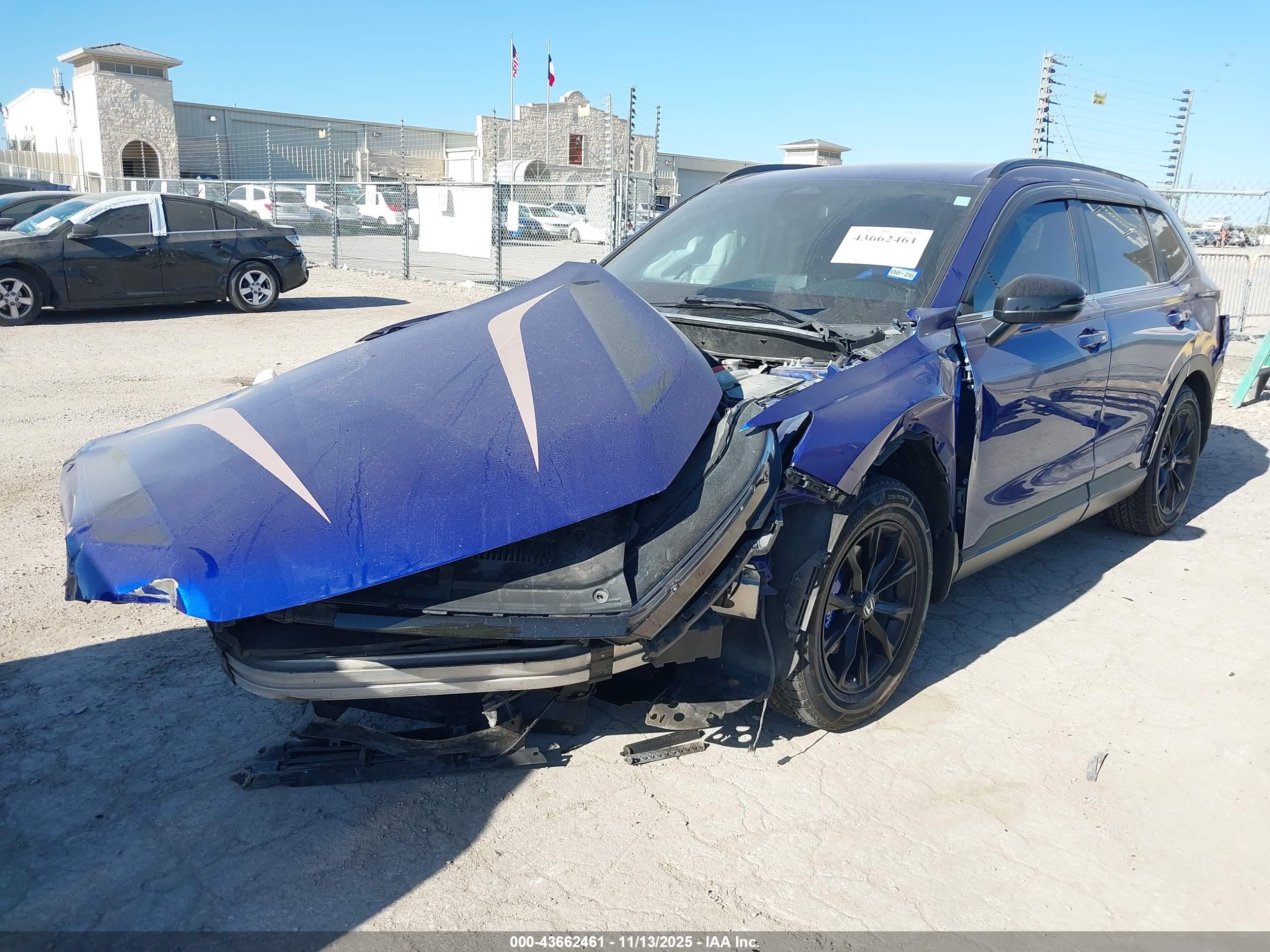 HONDA CR-V image 2