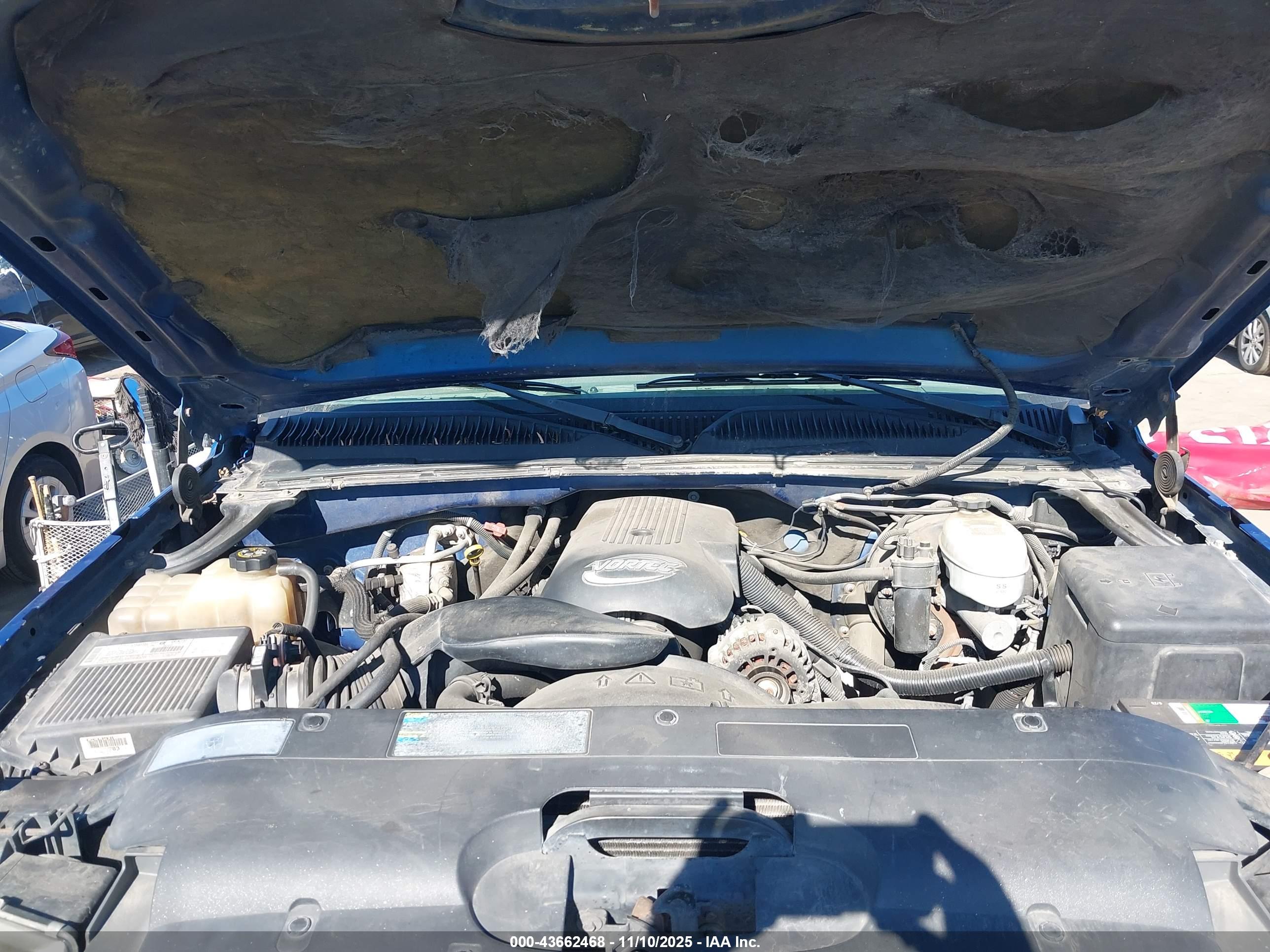 CHEVROLET SILVERADO image 10