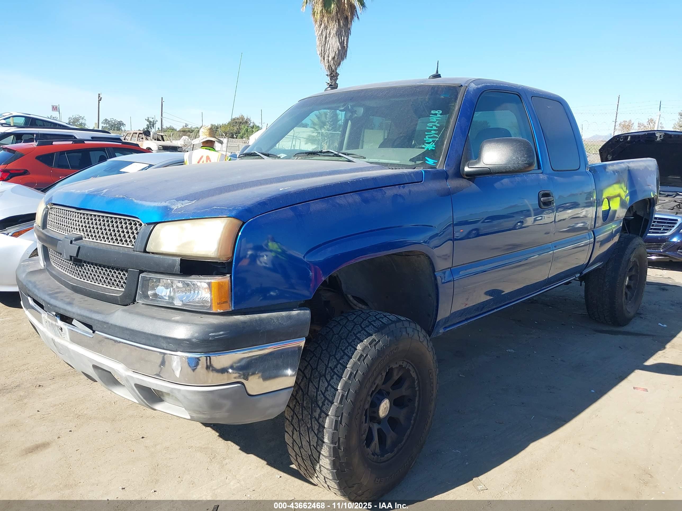 CHEVROLET SILVERADO image 2