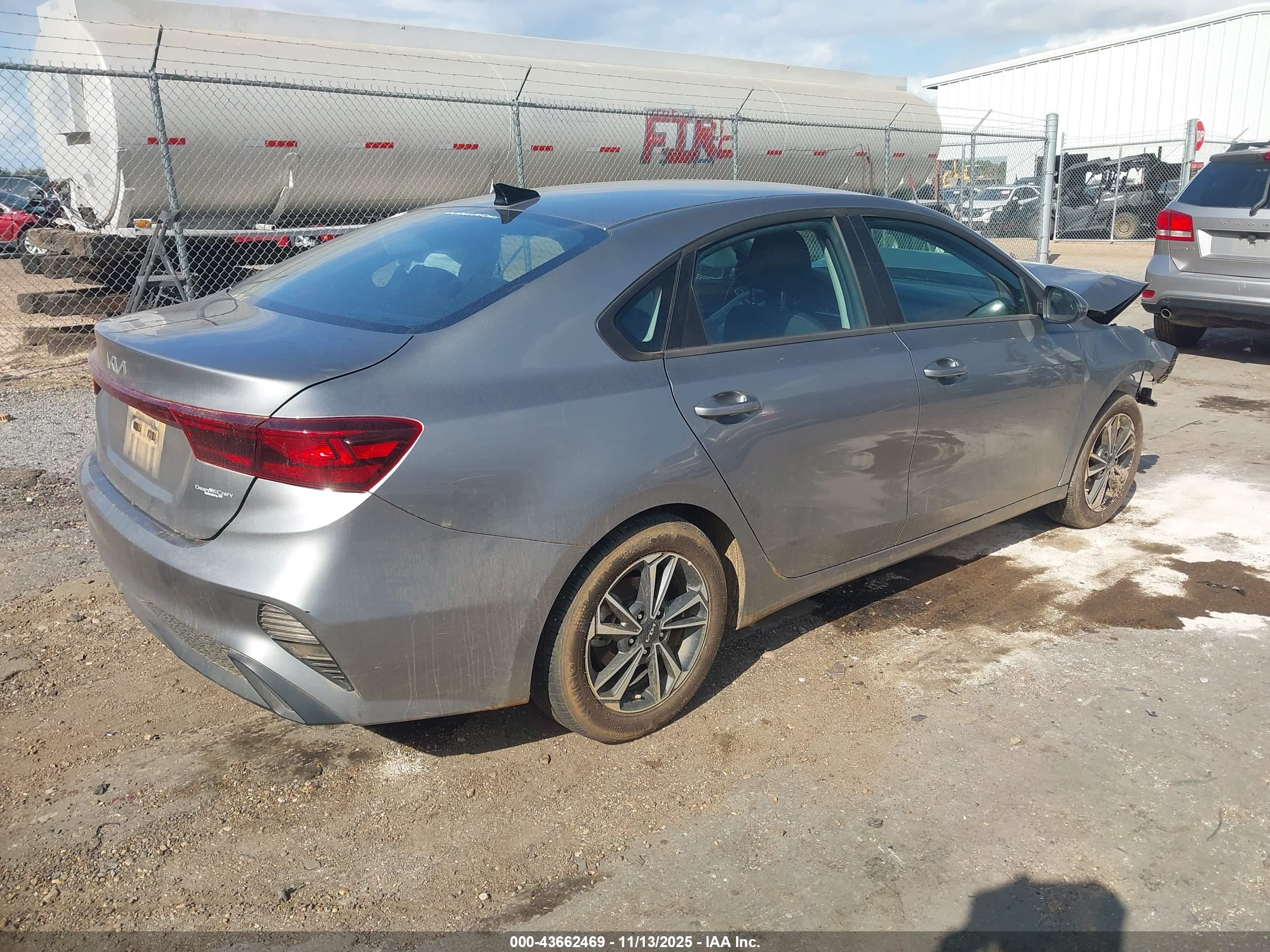 KIA FORTE image 4