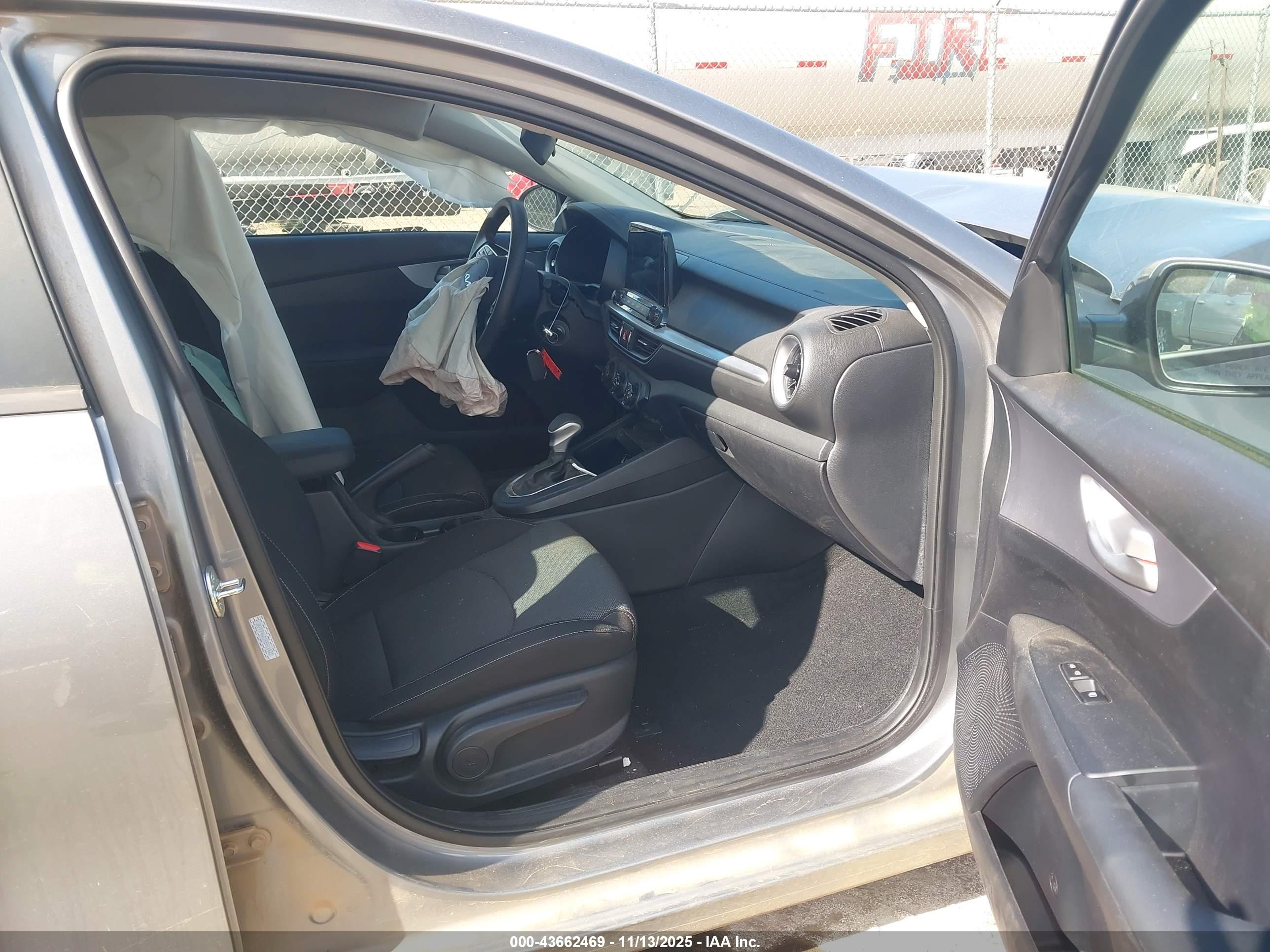 KIA FORTE image 5