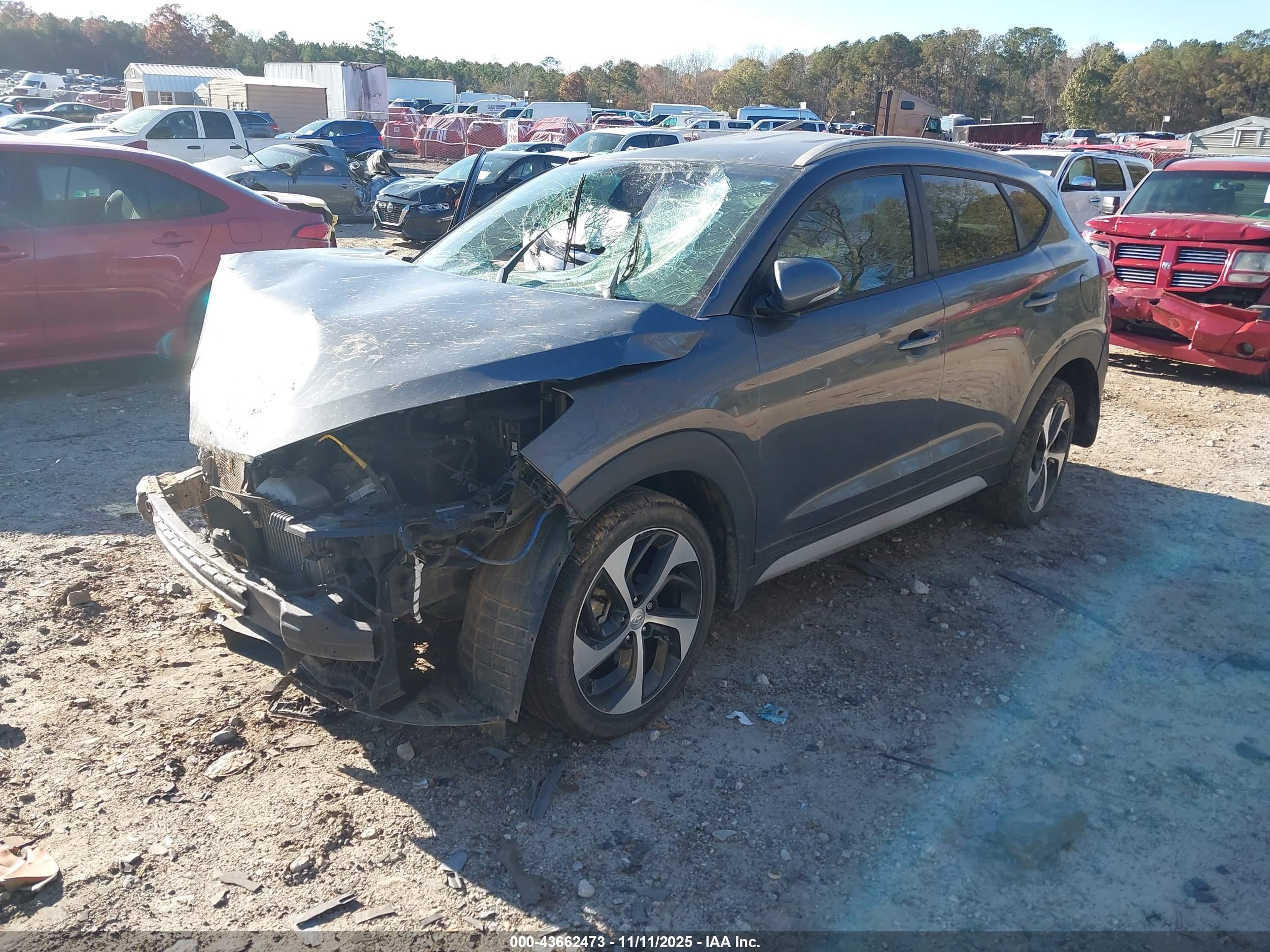 HYUNDAI TUCSON image 2