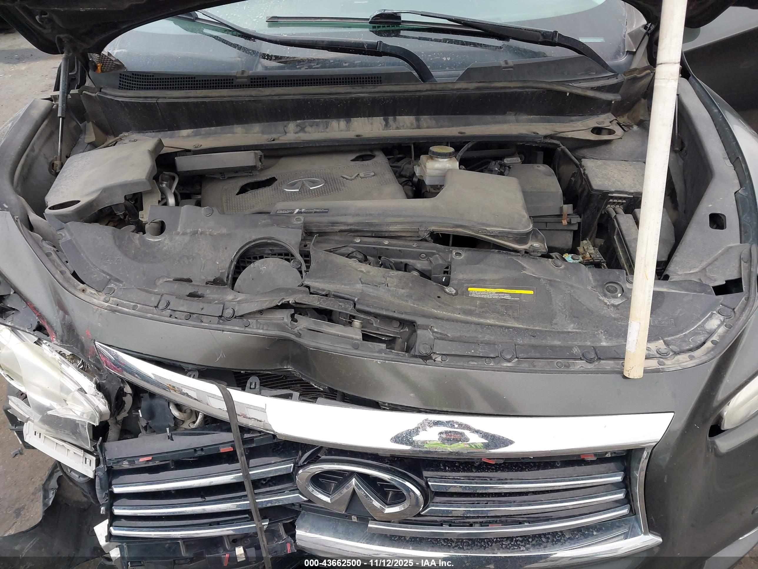 INFINITI JX35 image 10