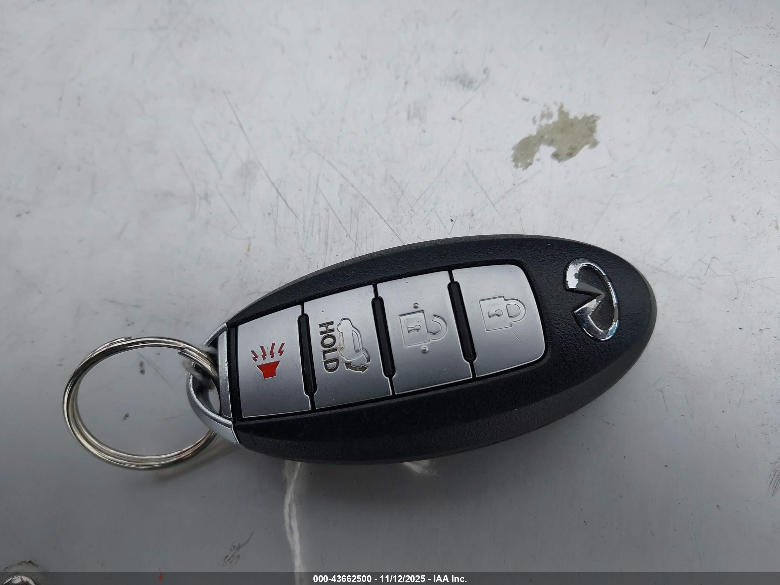 INFINITI JX35 image 11