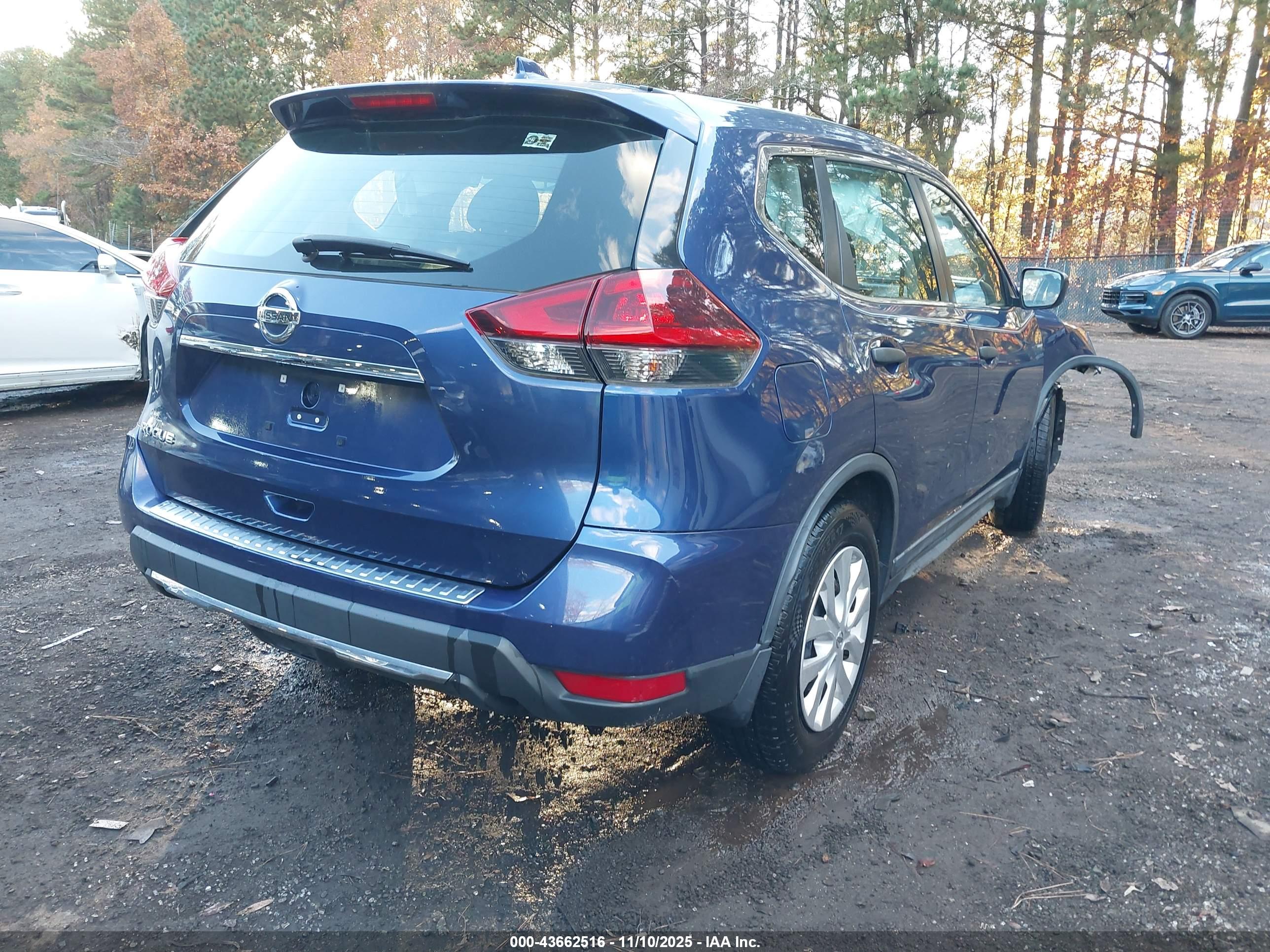NISSAN ROGUE image 4