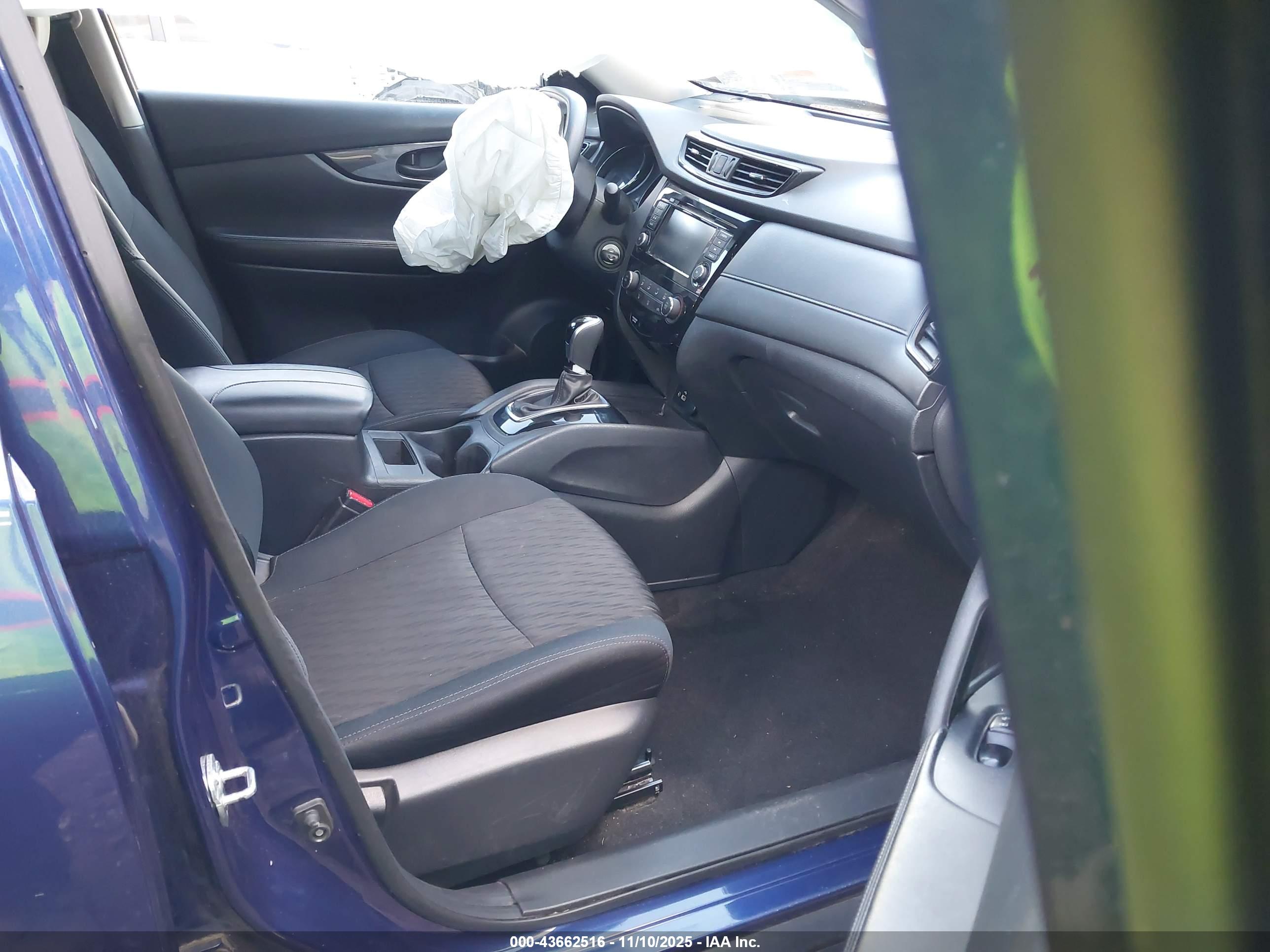 NISSAN ROGUE image 5