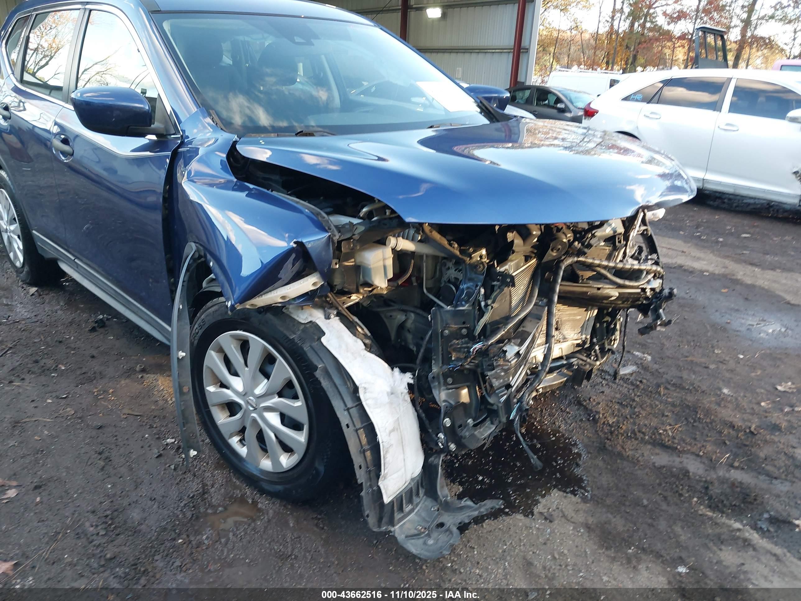 NISSAN ROGUE image 6