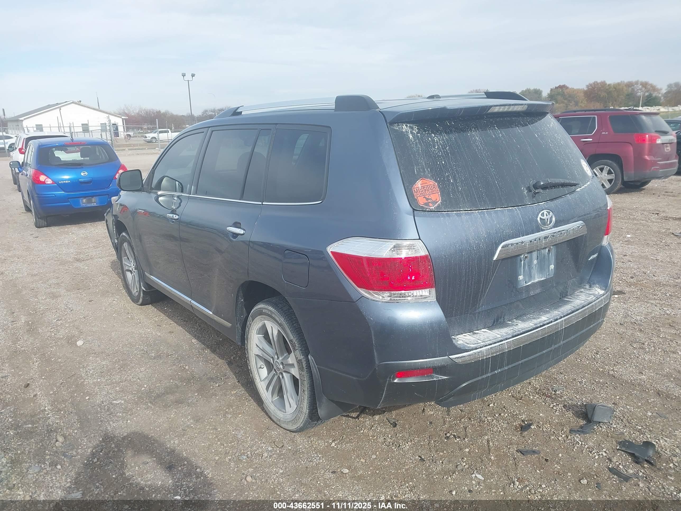 TOYOTA HIGHLANDER image 3