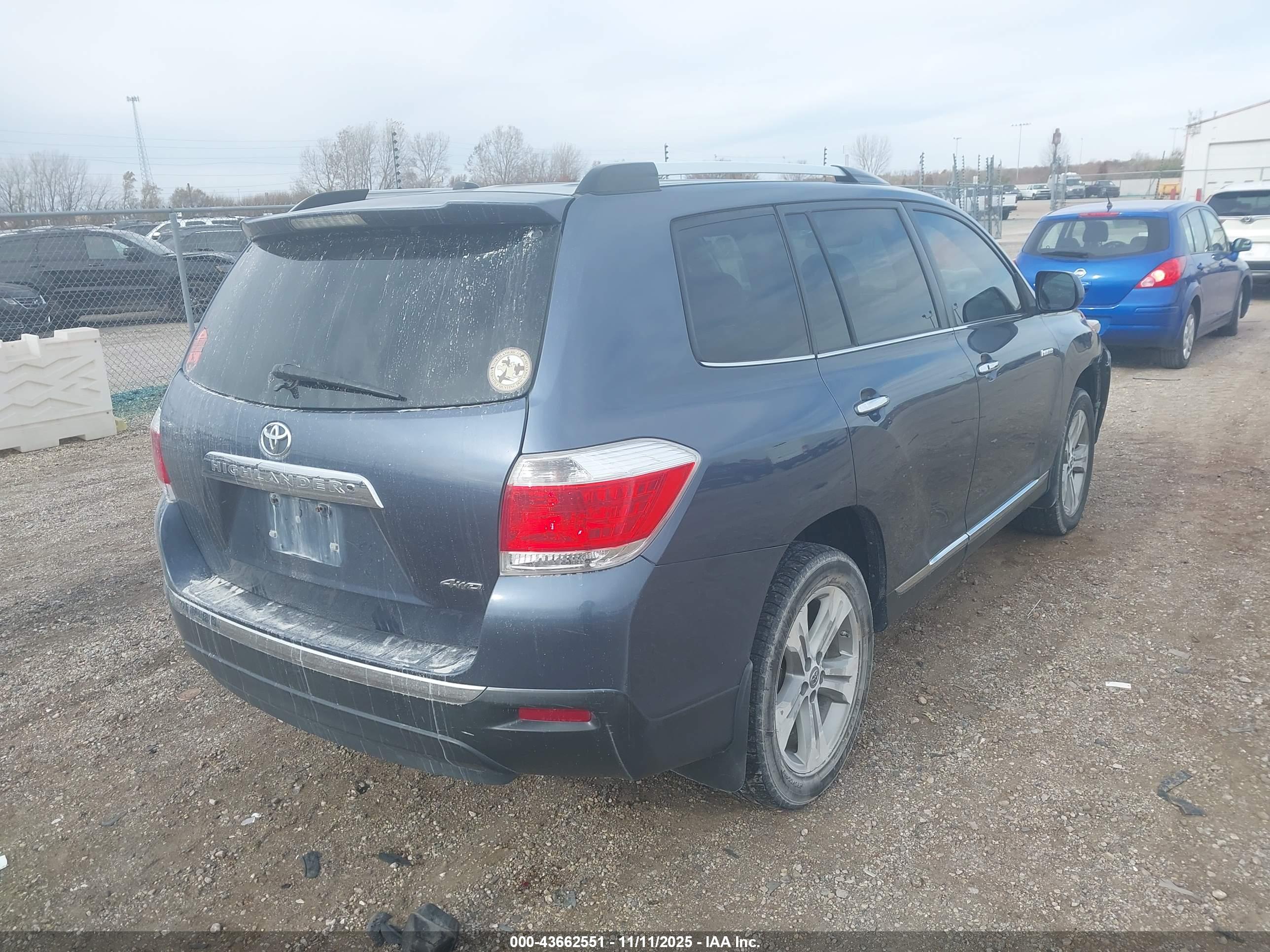 TOYOTA HIGHLANDER image 4