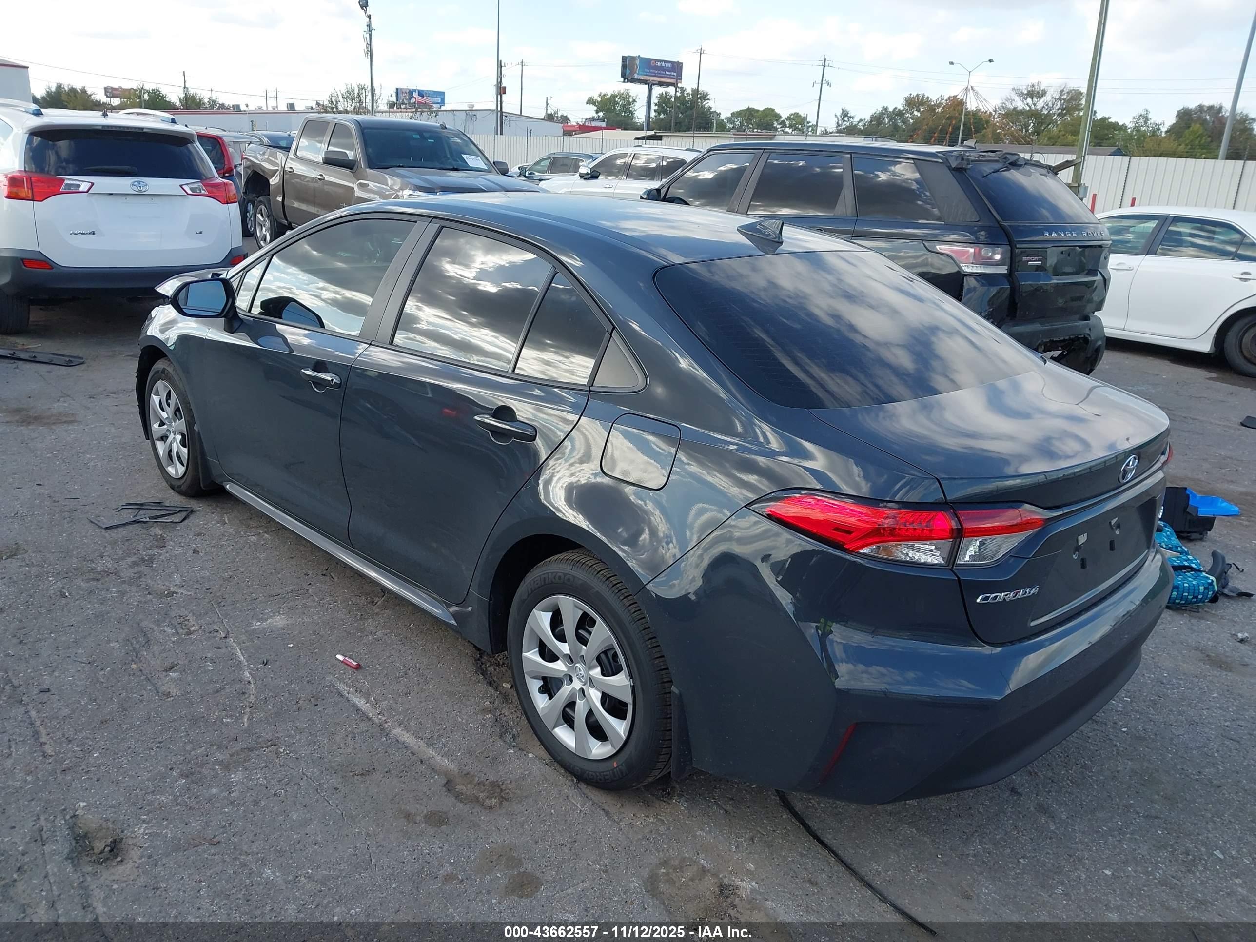 TOYOTA COROLLA image 3