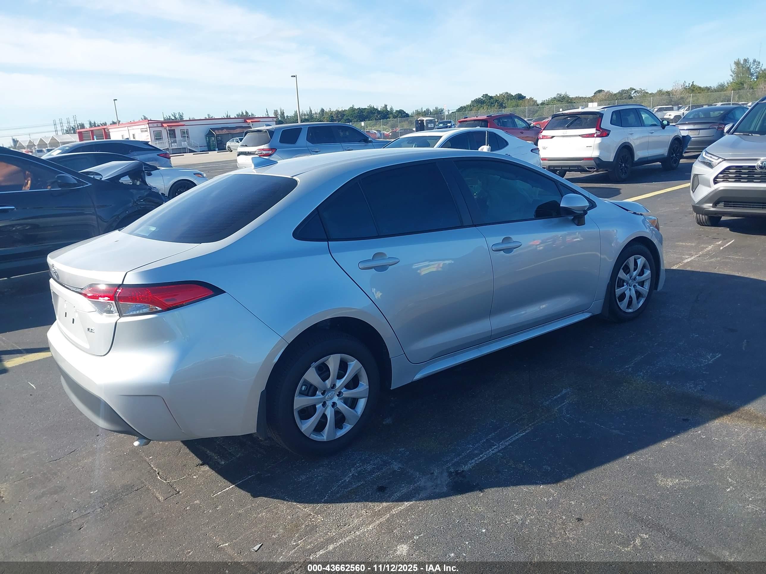 TOYOTA COROLLA image 4