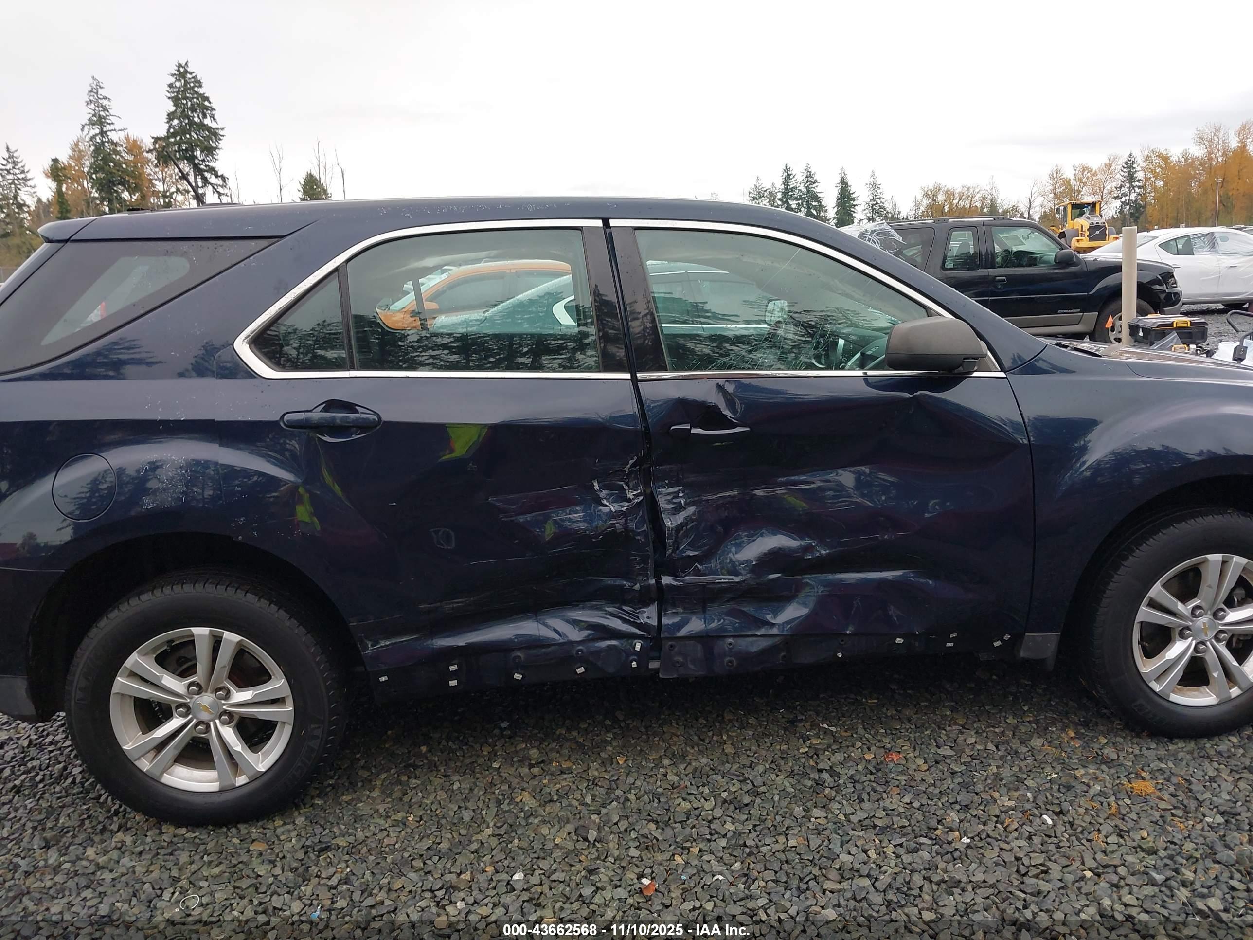 CHEVROLET EQUINOX image 6
