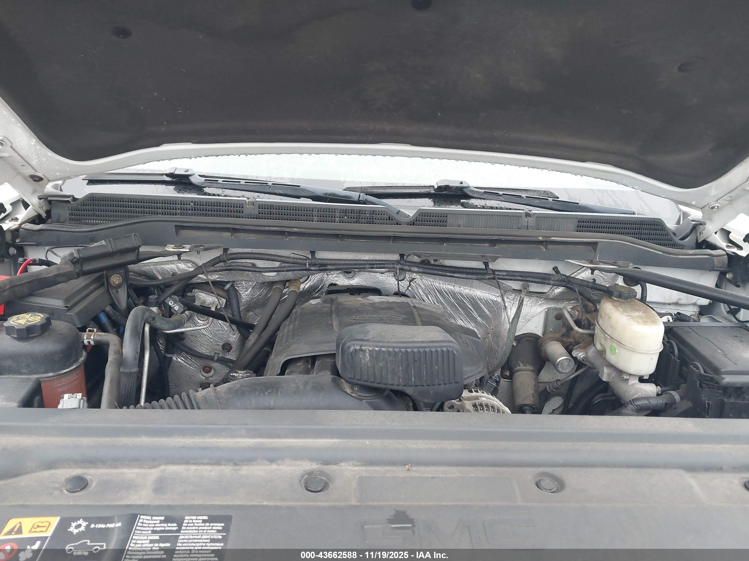 GMC SIERRA image 10