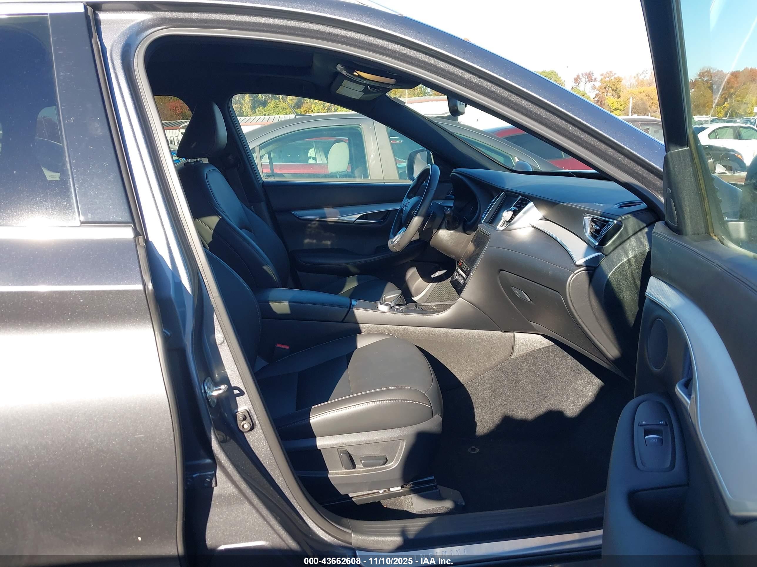 INFINITI QX50 image 5