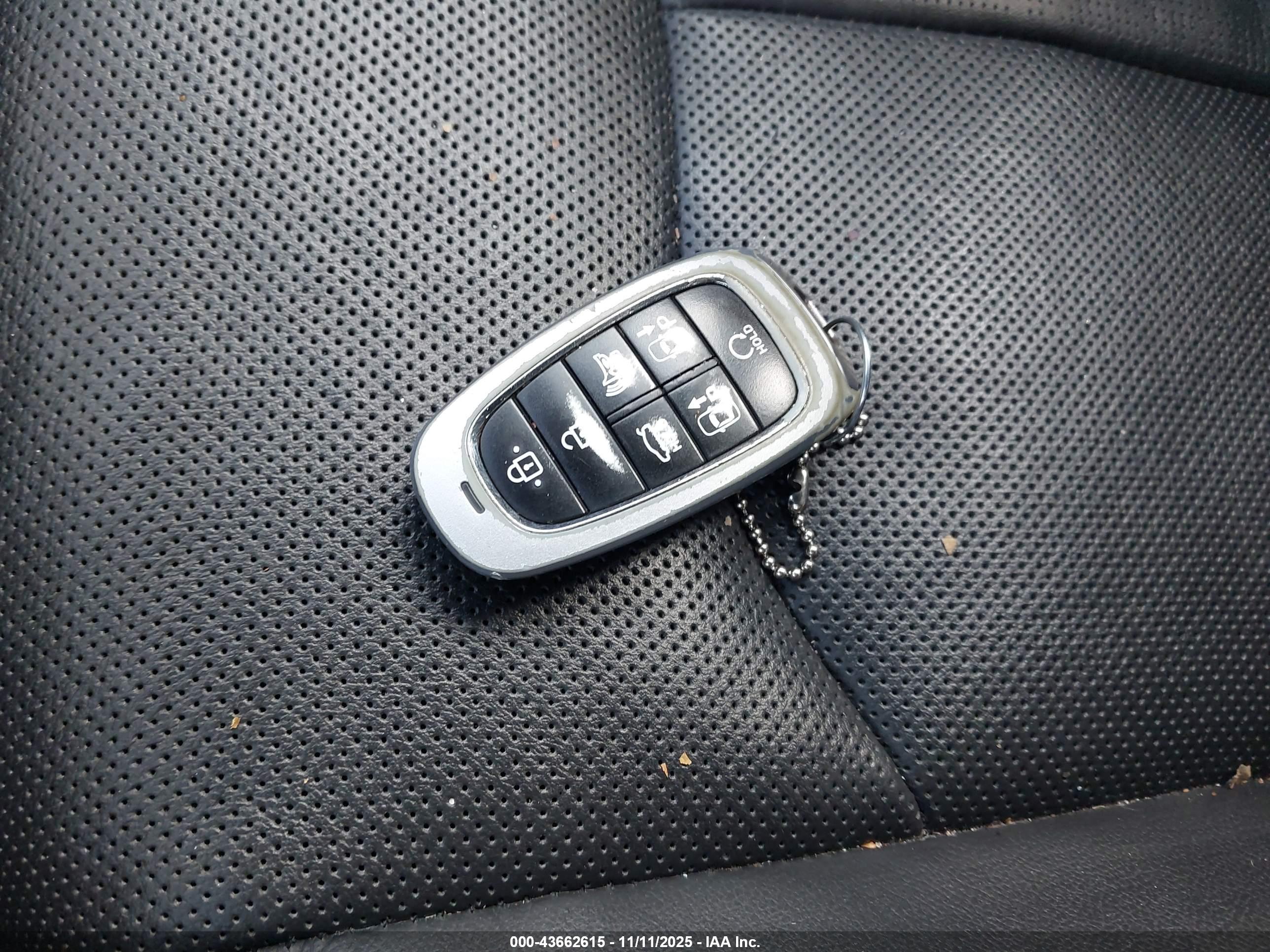 HYUNDAI SONATA image 11