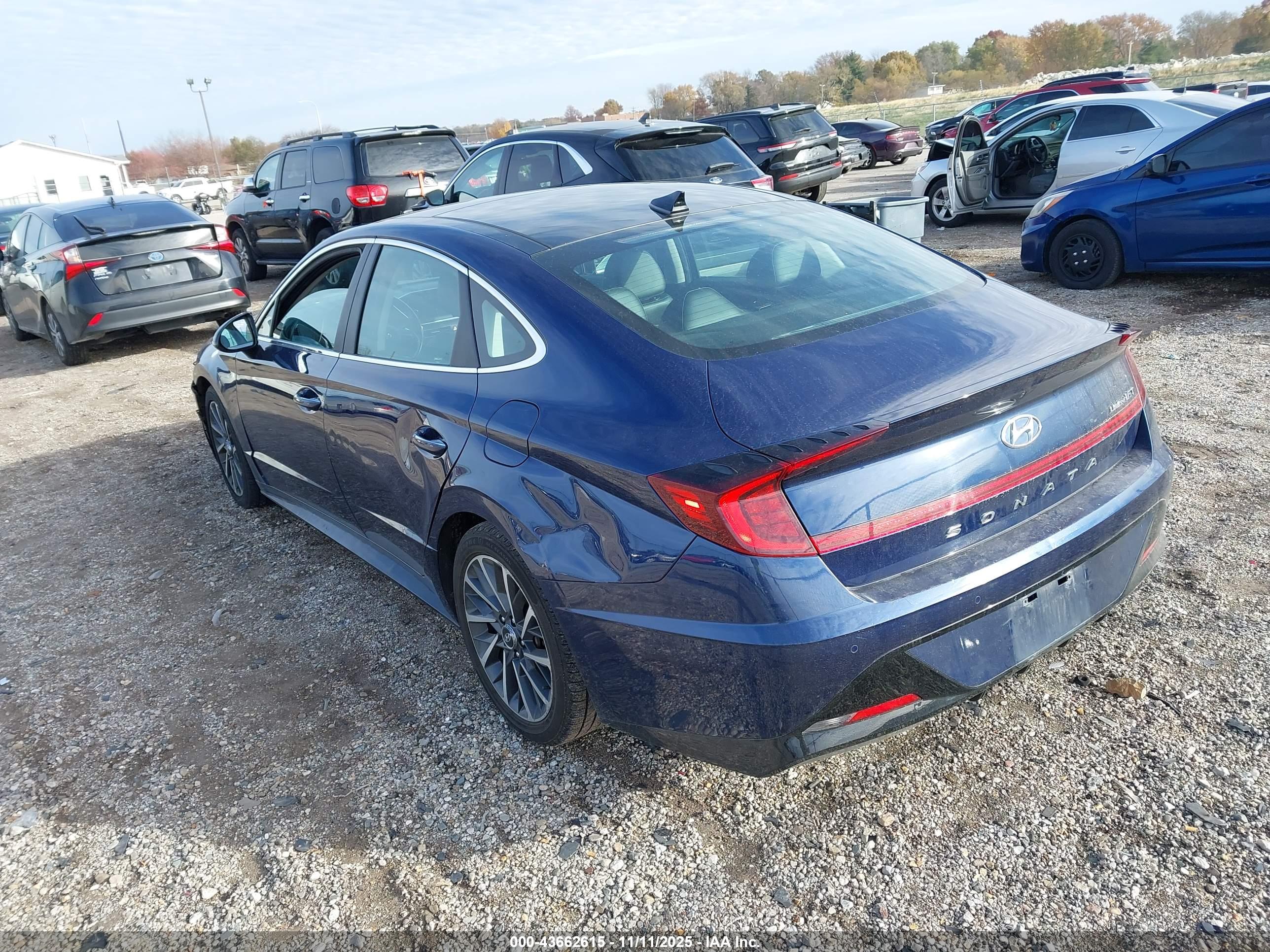HYUNDAI SONATA image 3