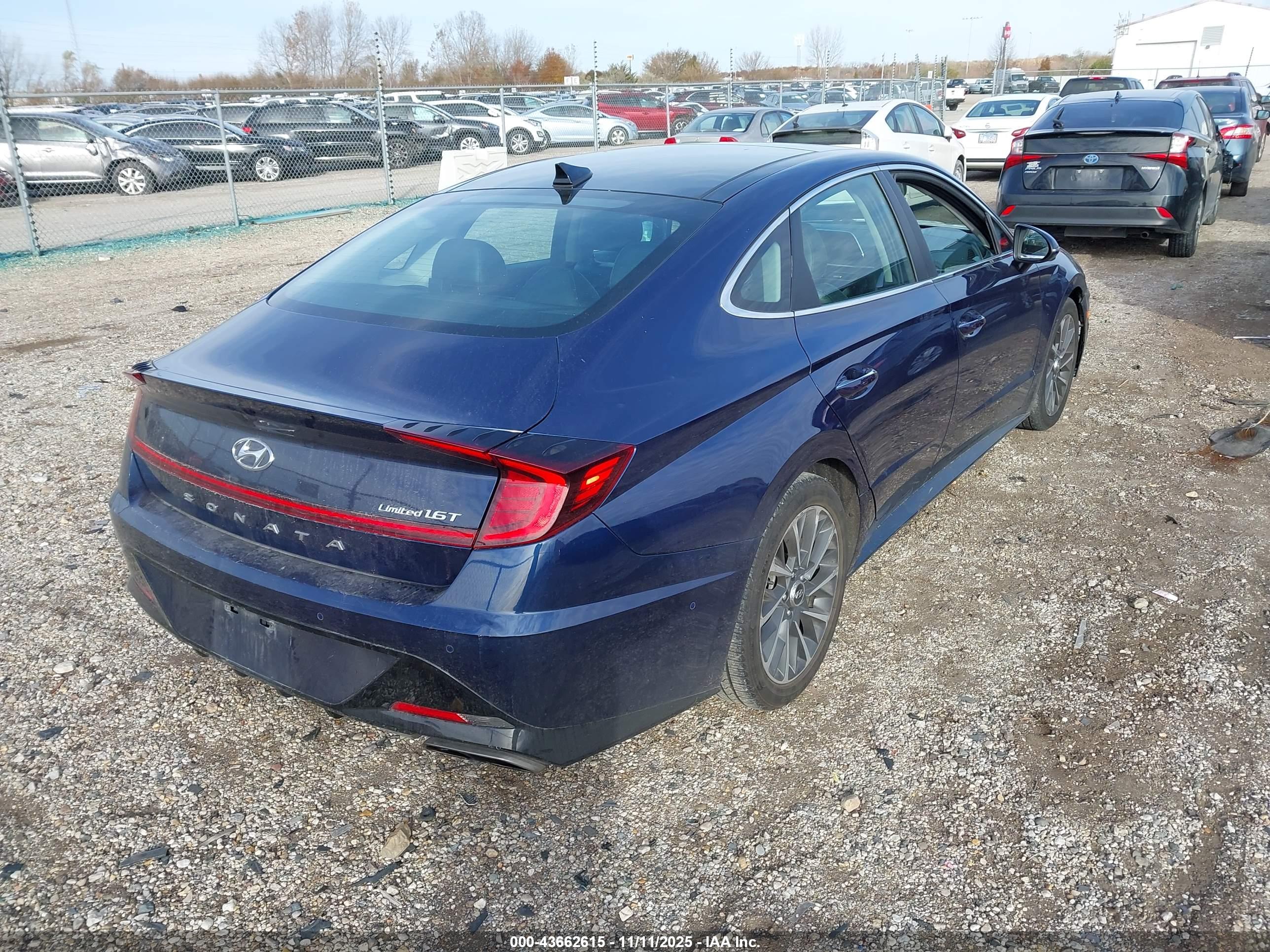 HYUNDAI SONATA image 4
