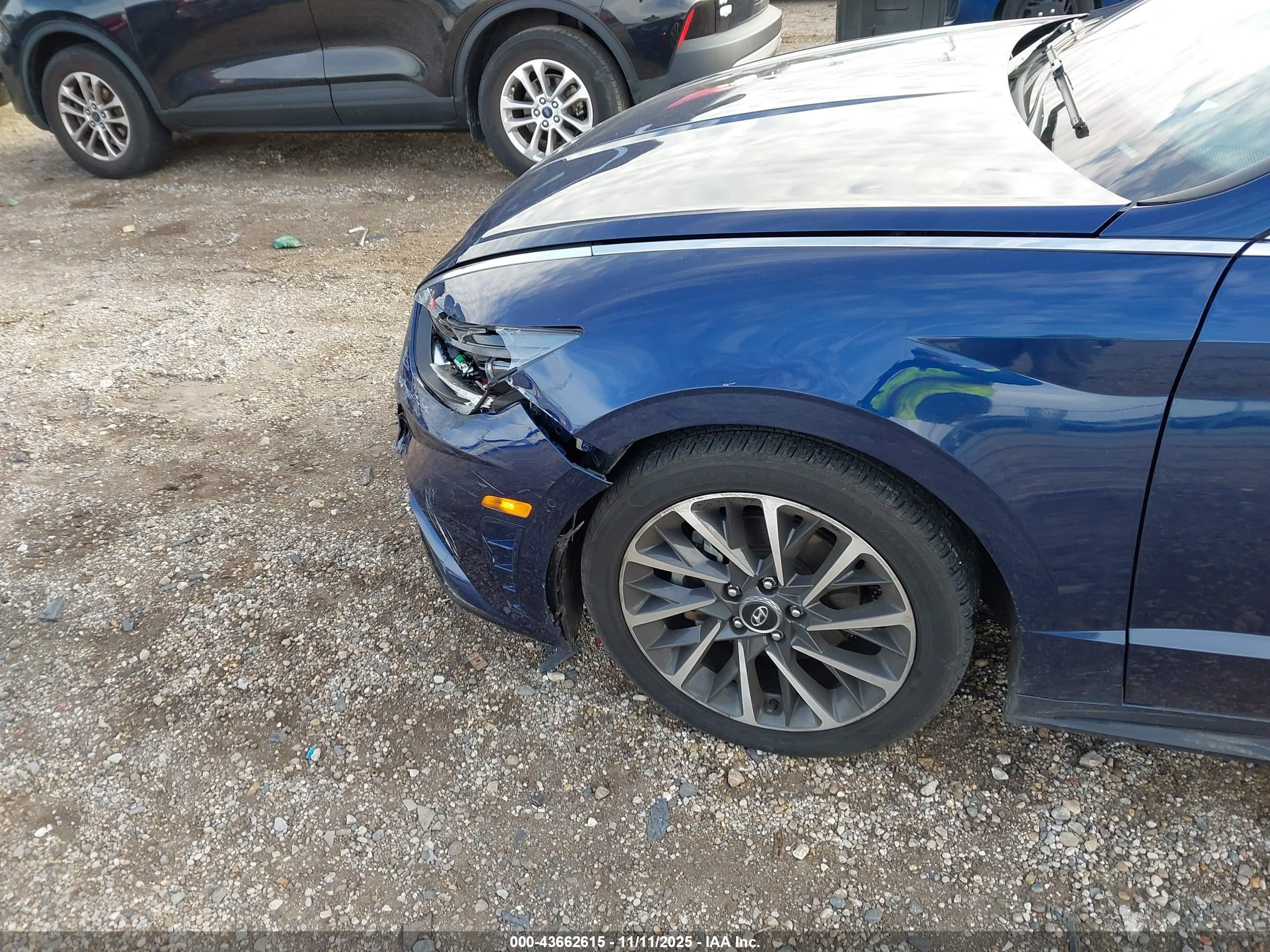 HYUNDAI SONATA image 6