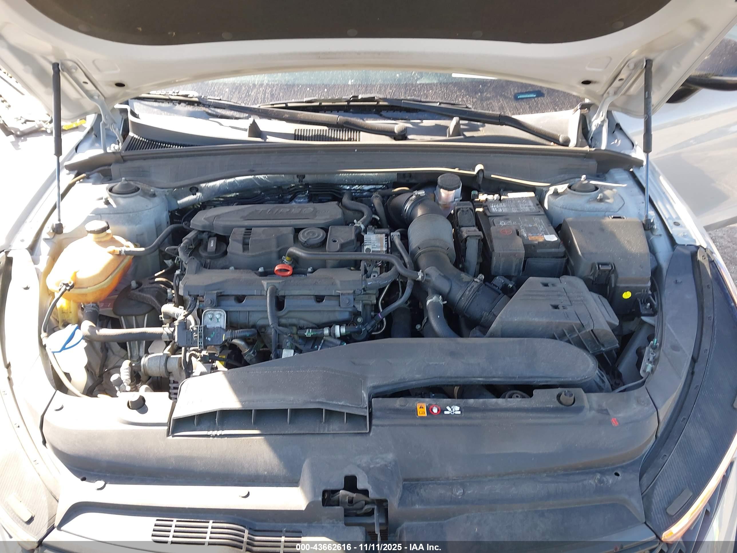 KIA K5 image 10