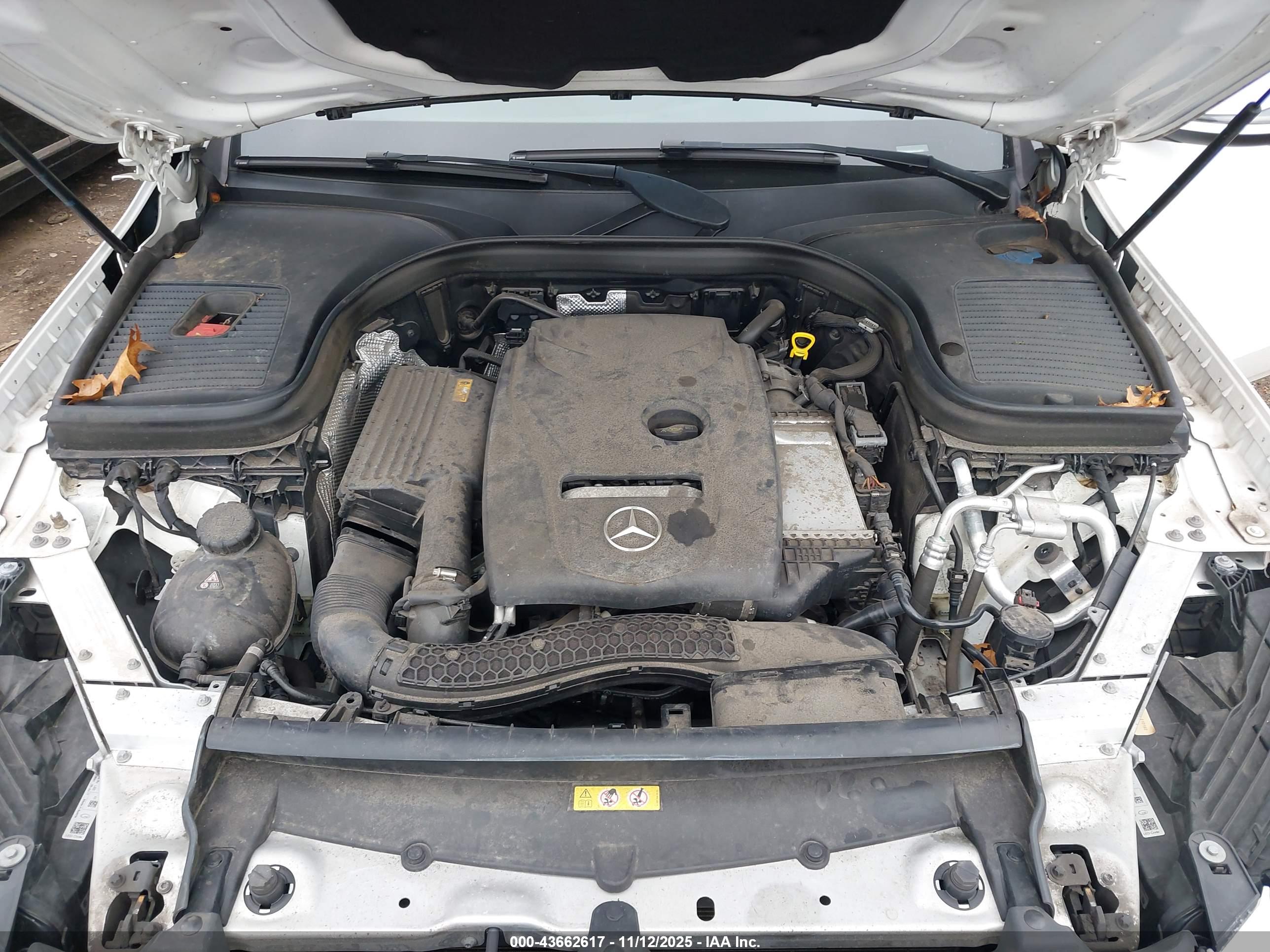 MERCEDES-BENZ GLC image 10