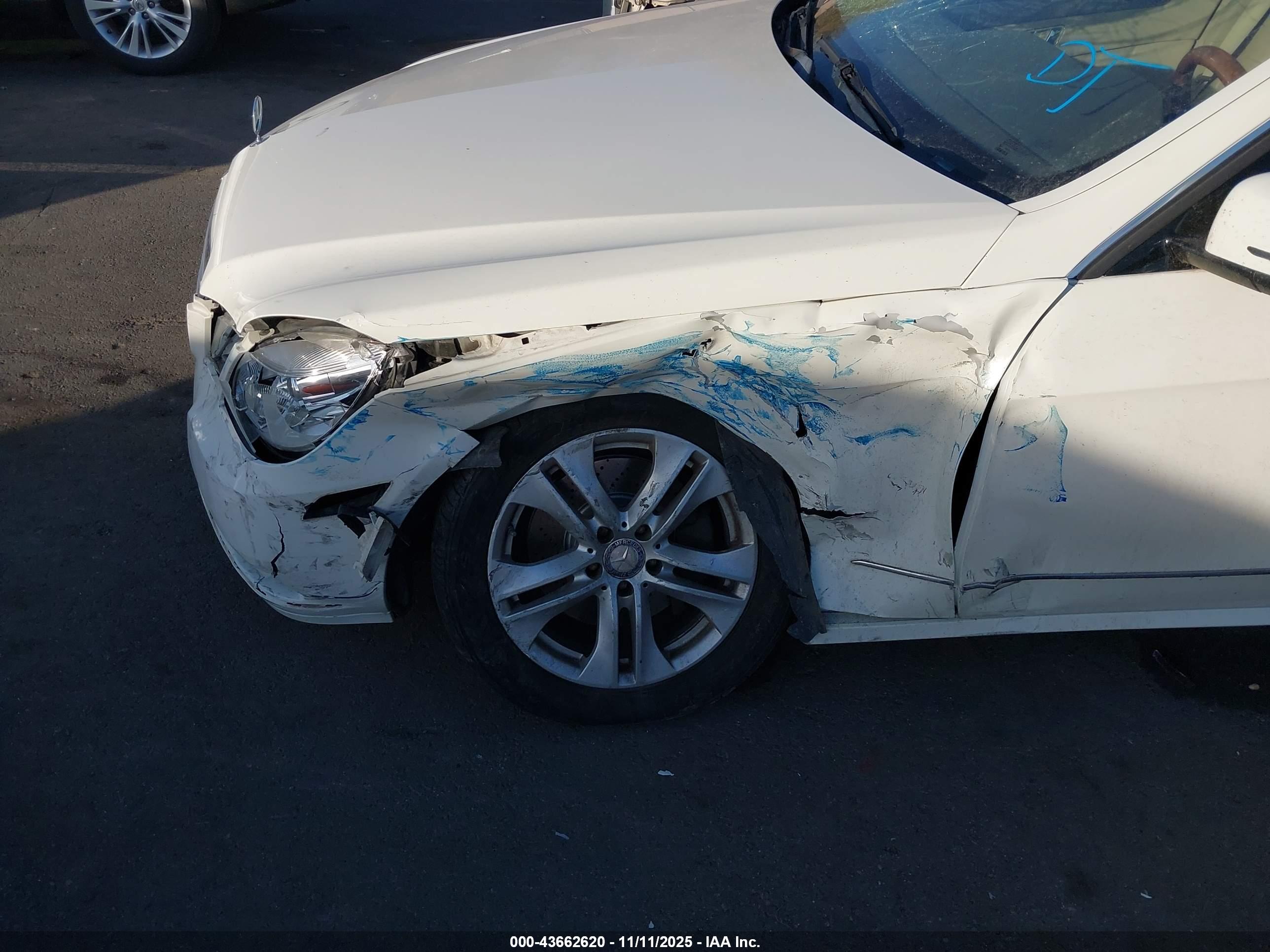 MERCEDES-BENZ E image 6