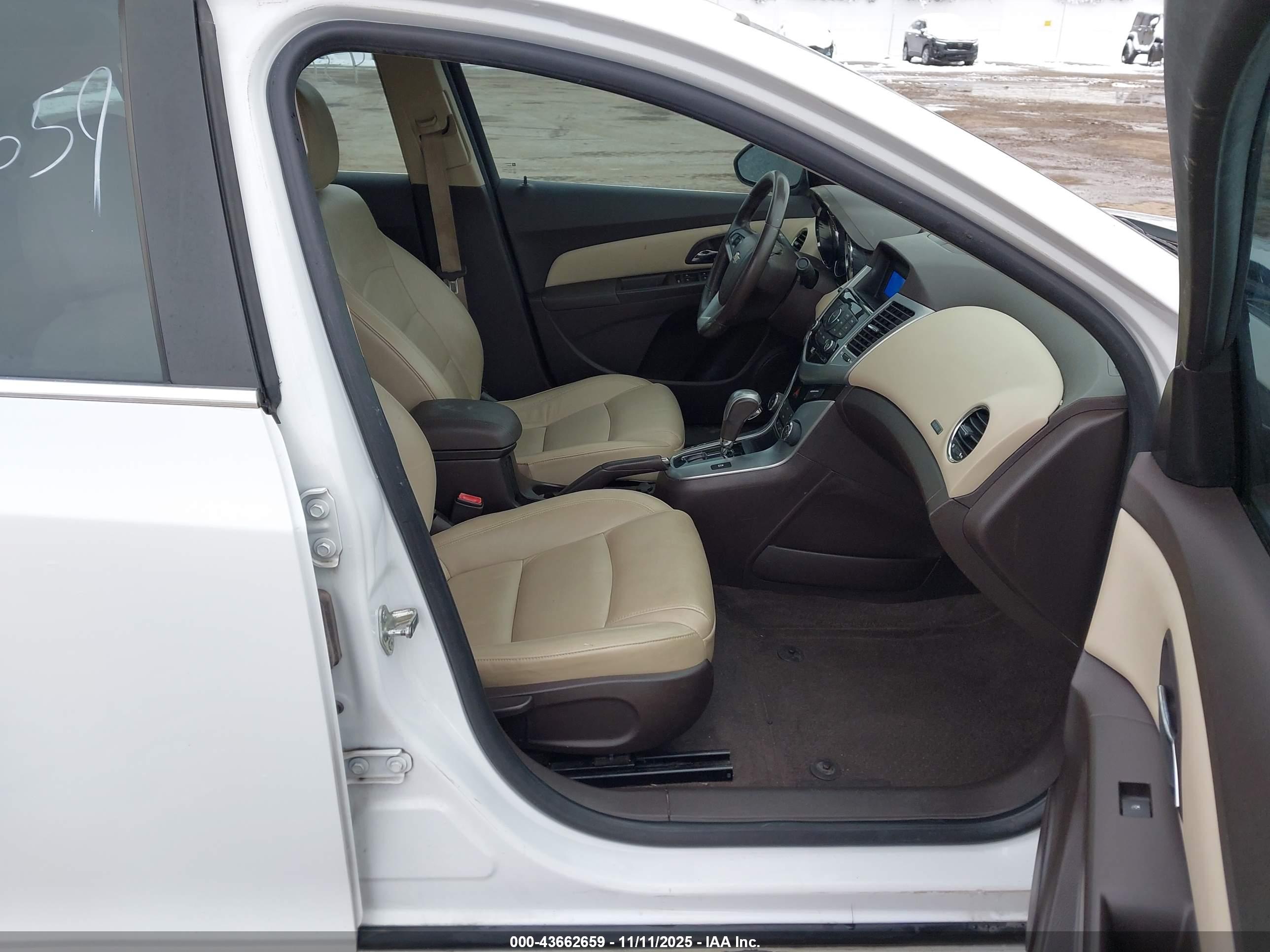 CHEVROLET CRUZE image 5