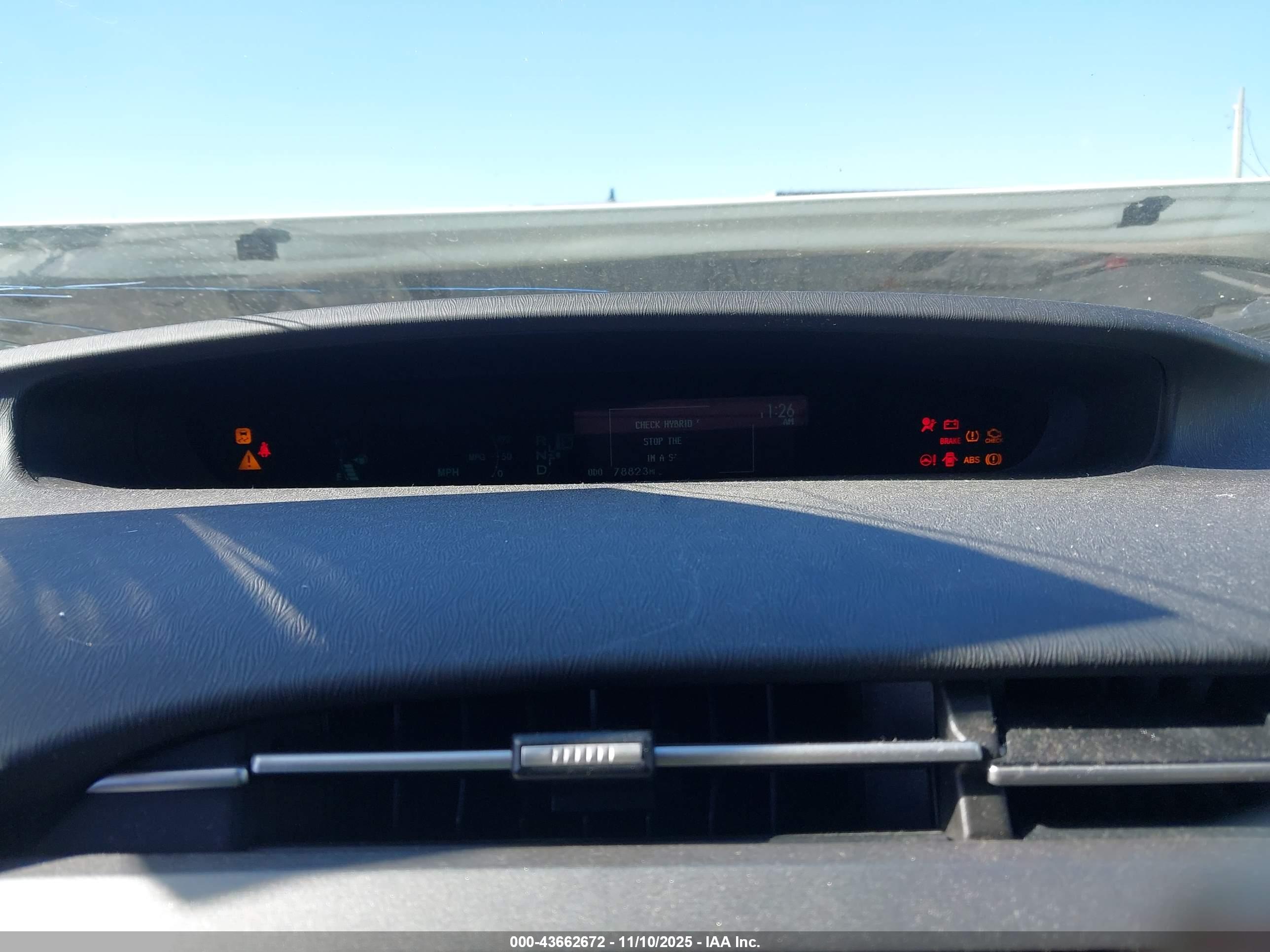 TOYOTA PRIUS image 7