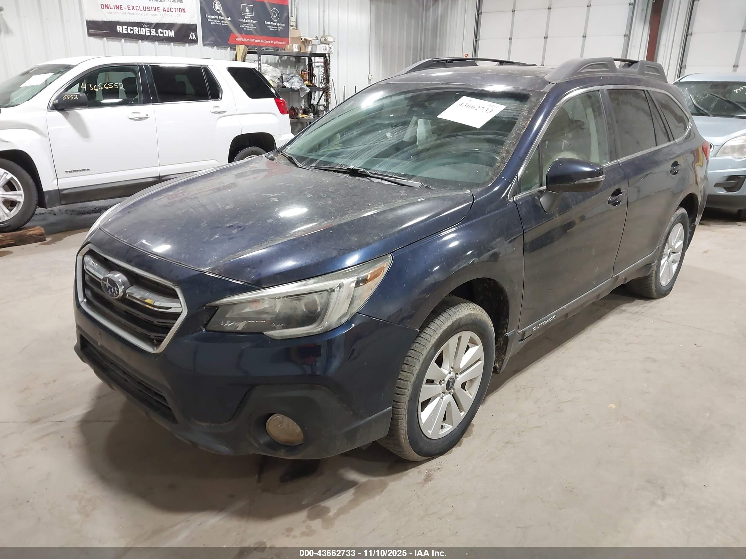 SUBARU OUTBACK image 2
