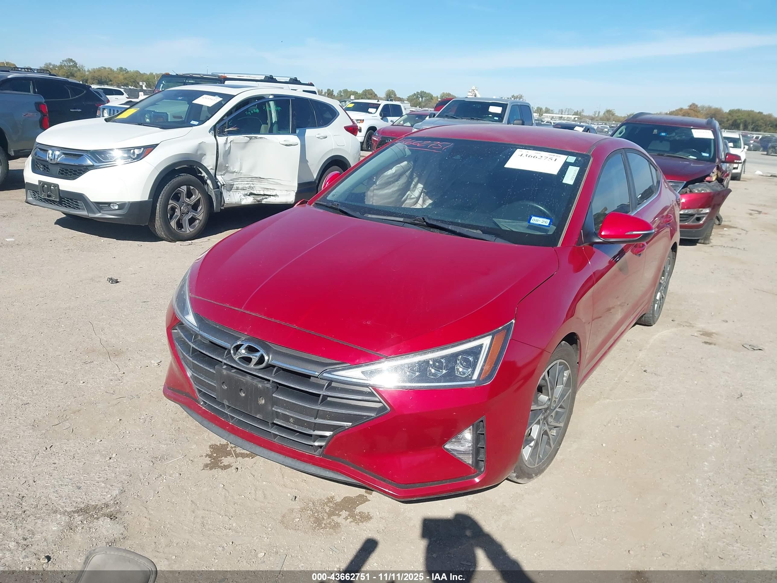 HYUNDAI ELANTRA image 2