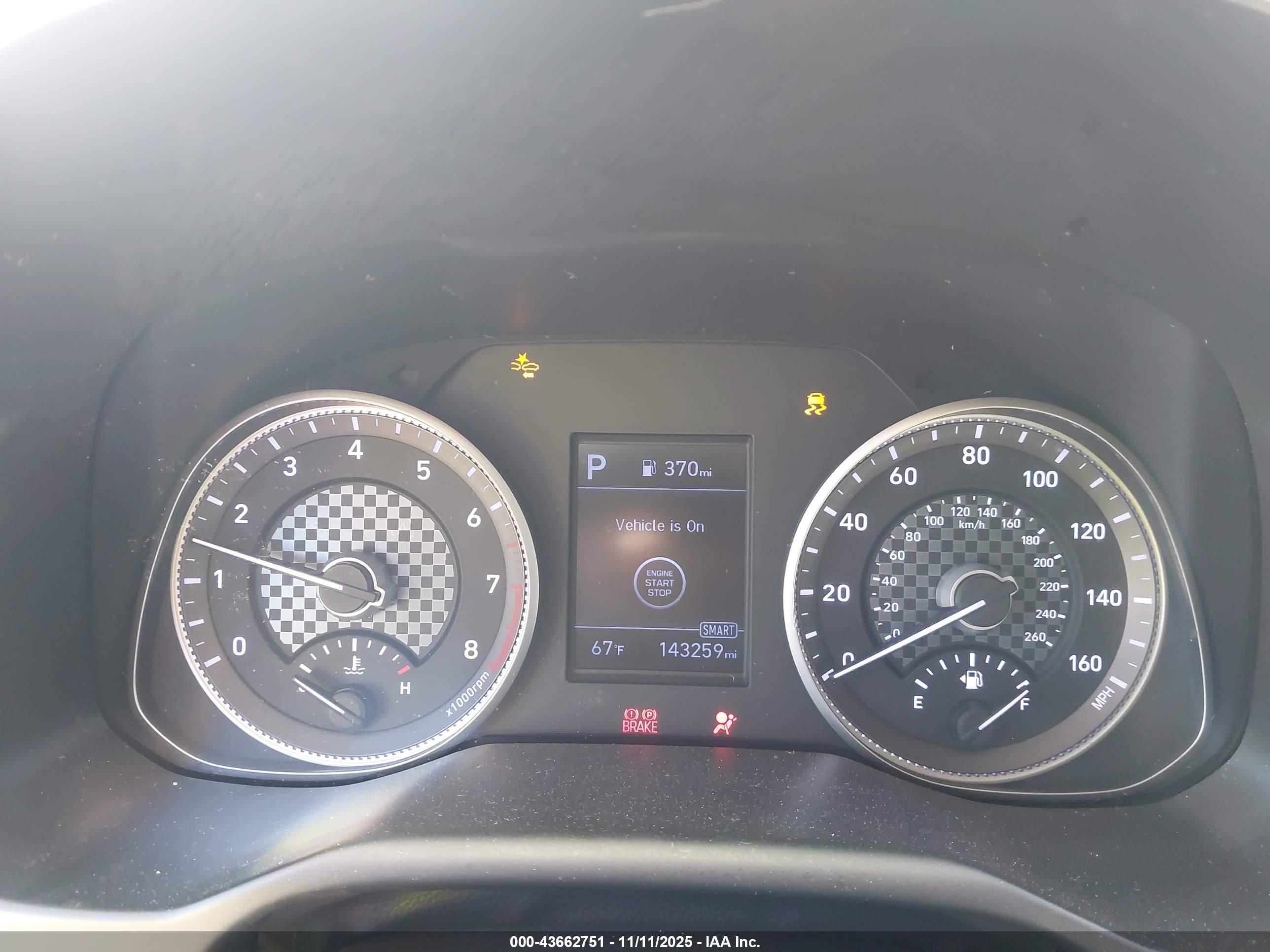 HYUNDAI ELANTRA image 7