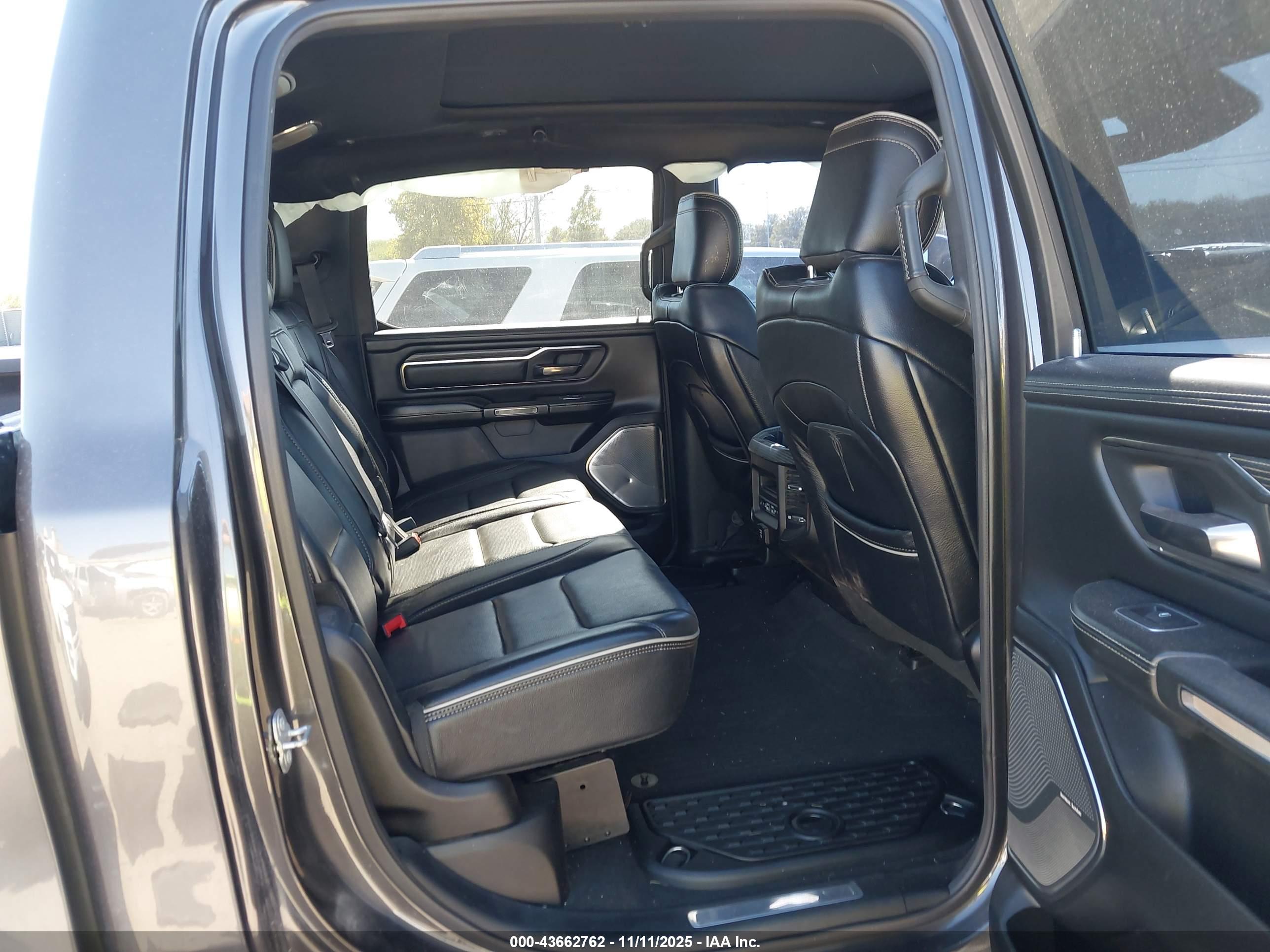 RAM 1500 image 8