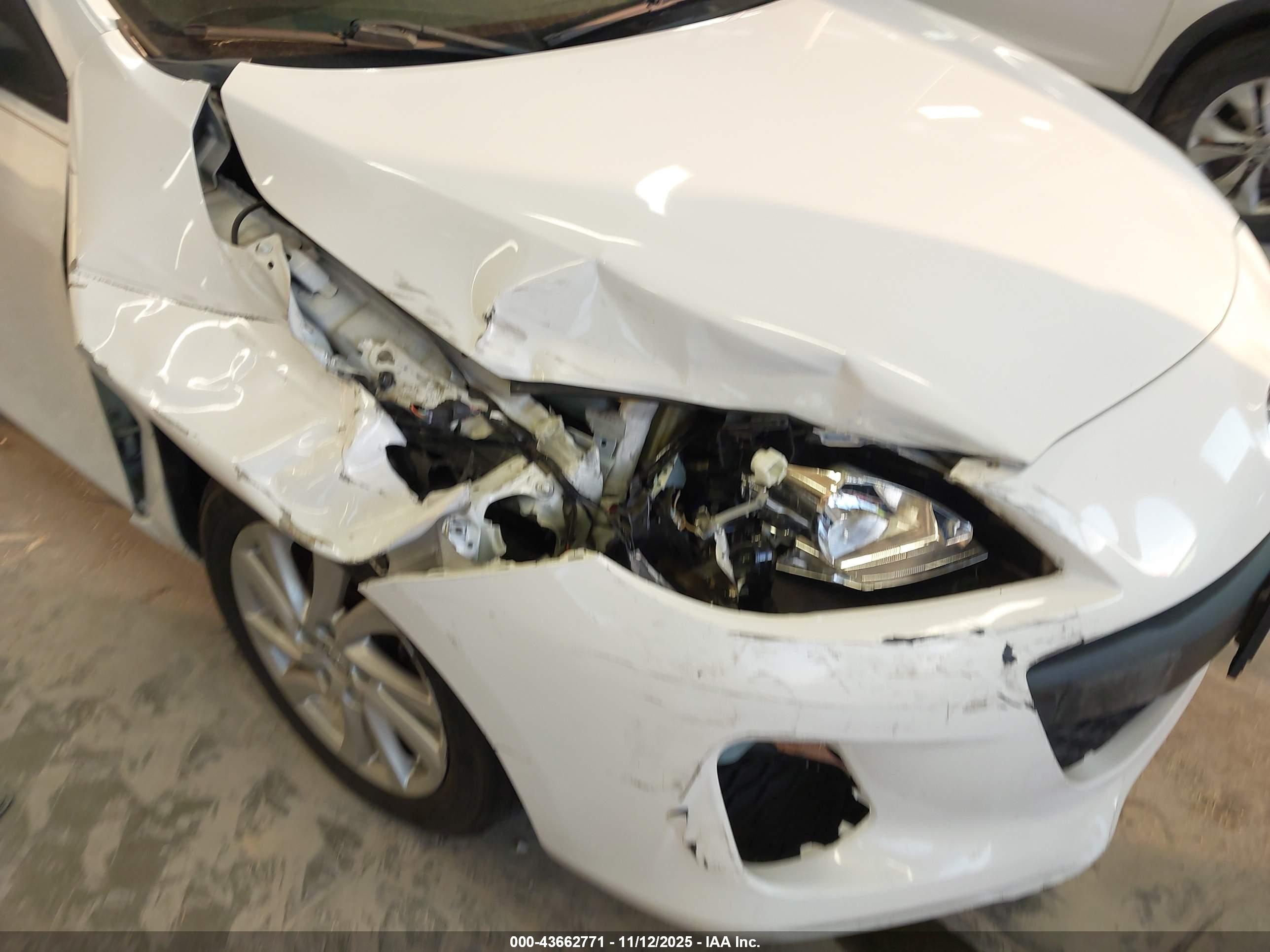 MAZDA MAZDA3 image 6