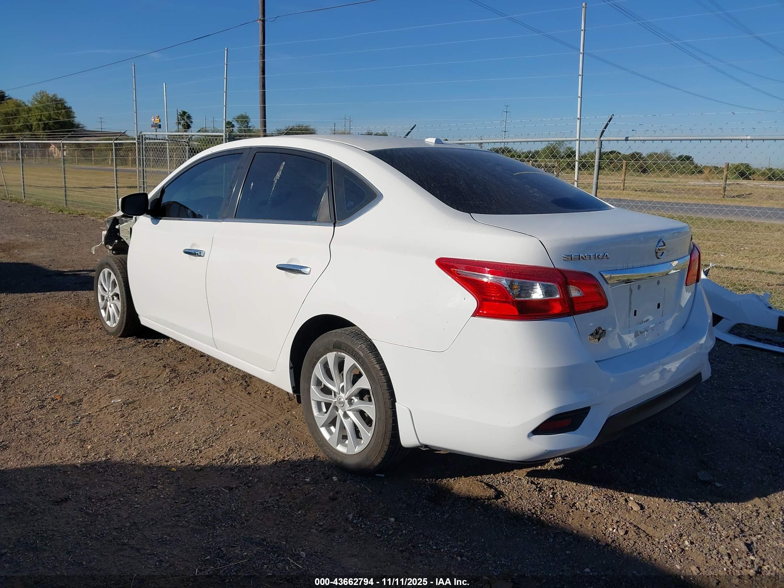 NISSAN SENTRA image 3