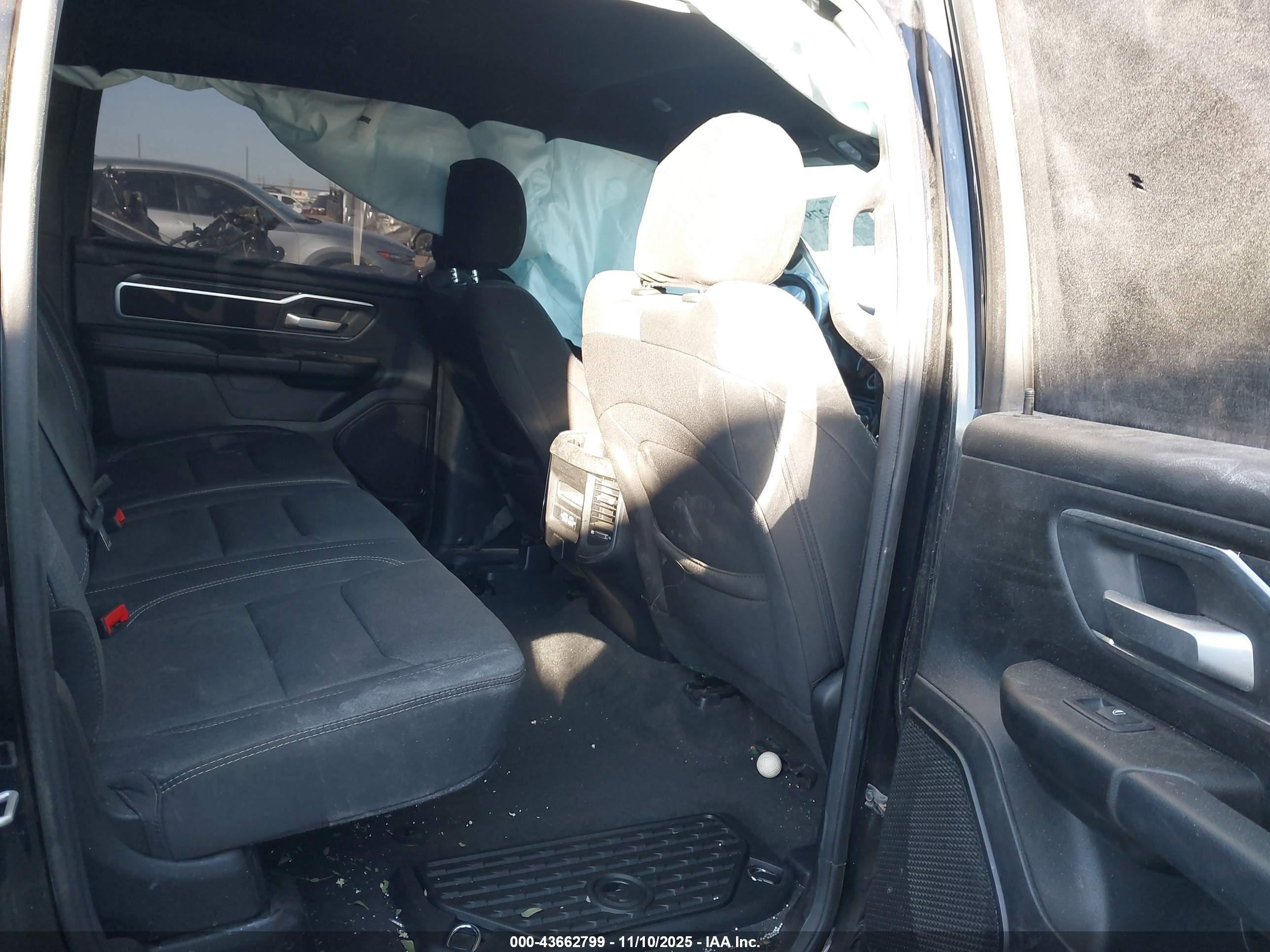 RAM 1500 image 8