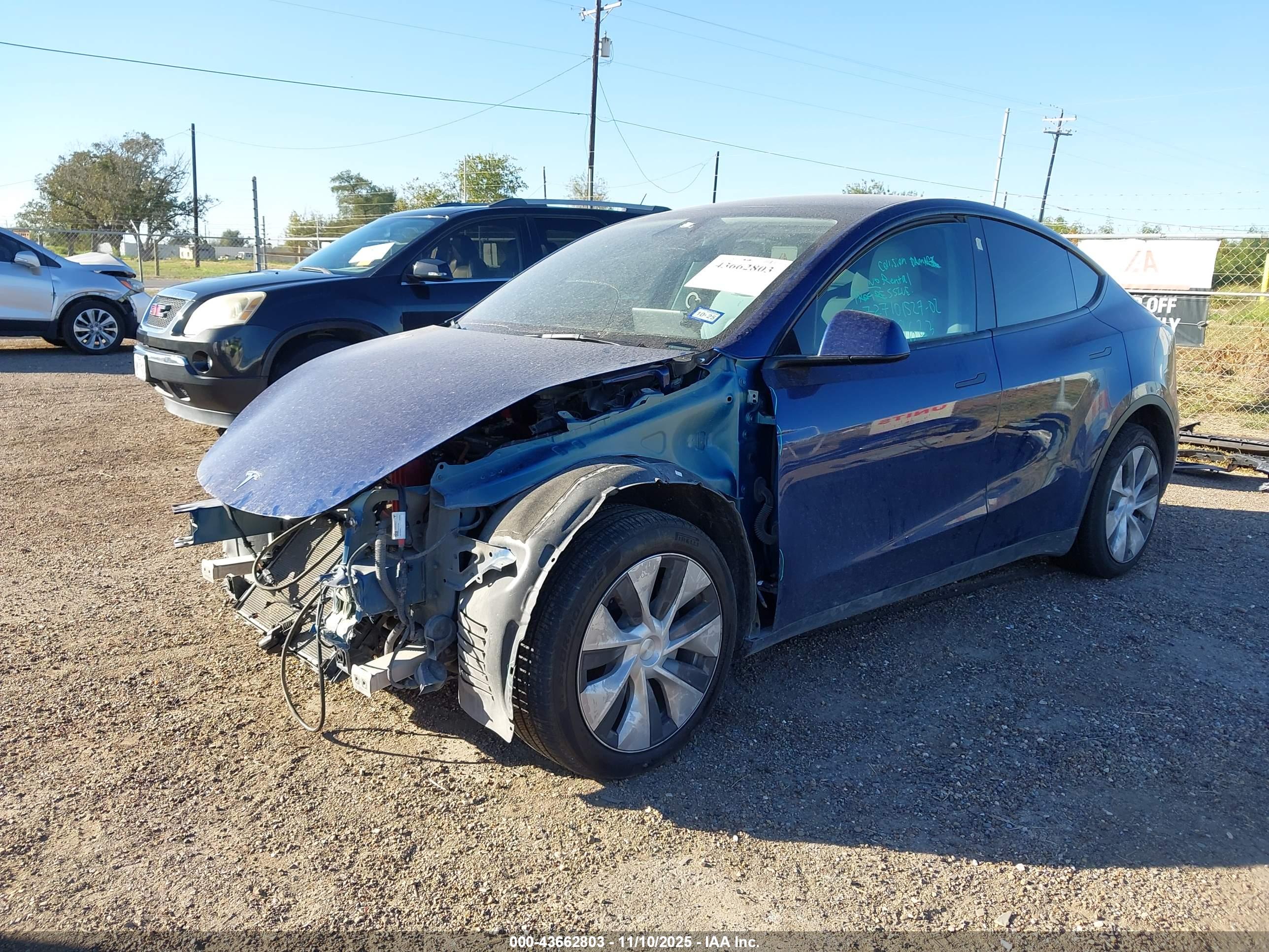 TESLA MODEL image 2