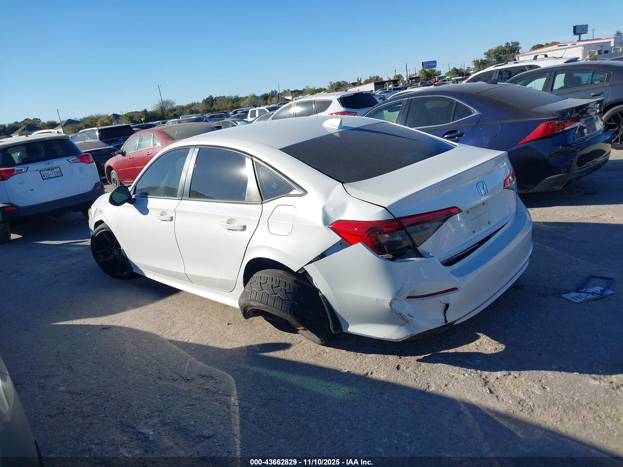 HONDA CIVIC image 3