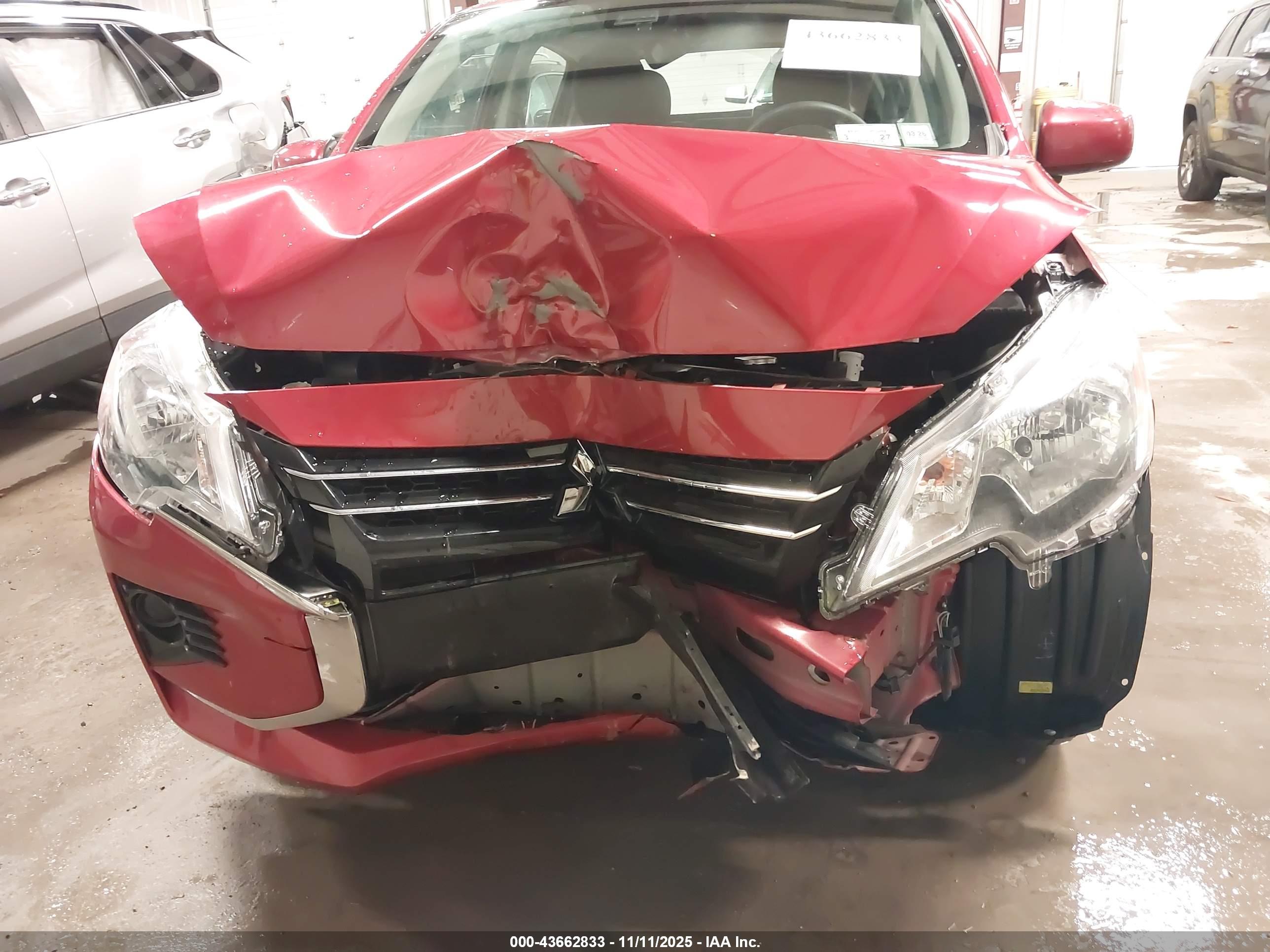 MITSUBISHI MIRAGE image 6