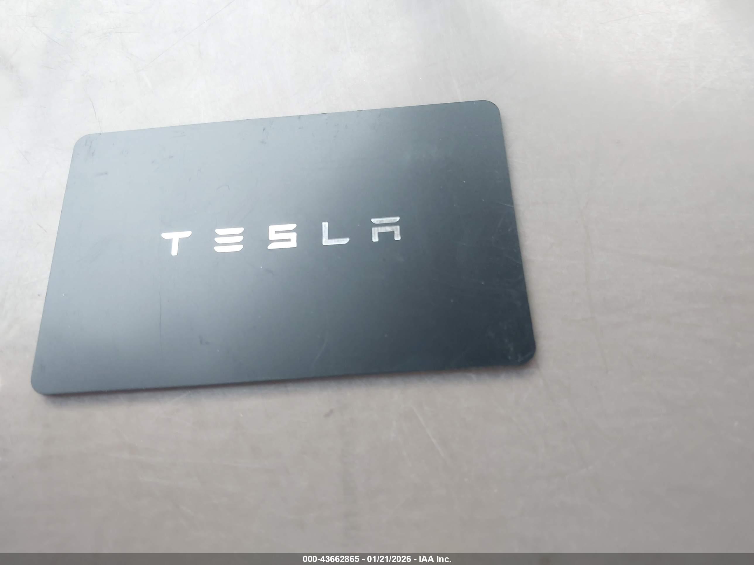 TESLA MODEL image 11