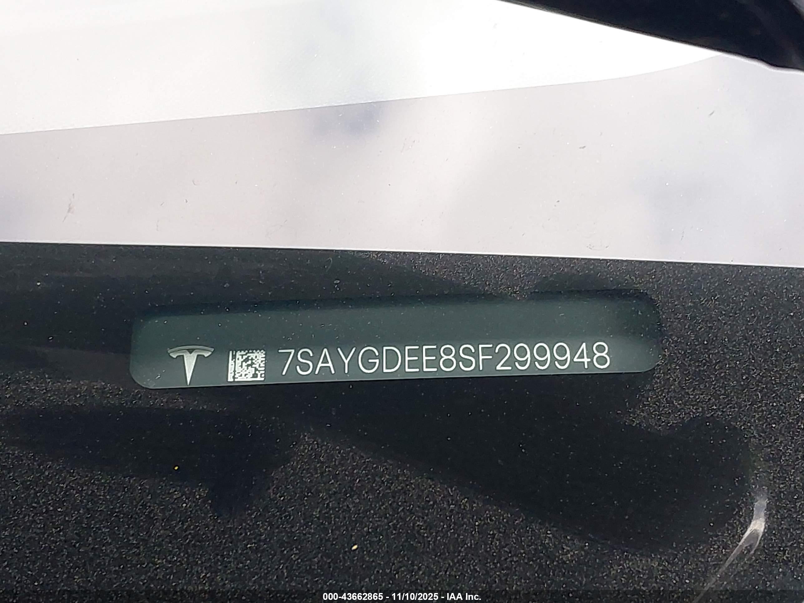 TESLA MODEL image 9