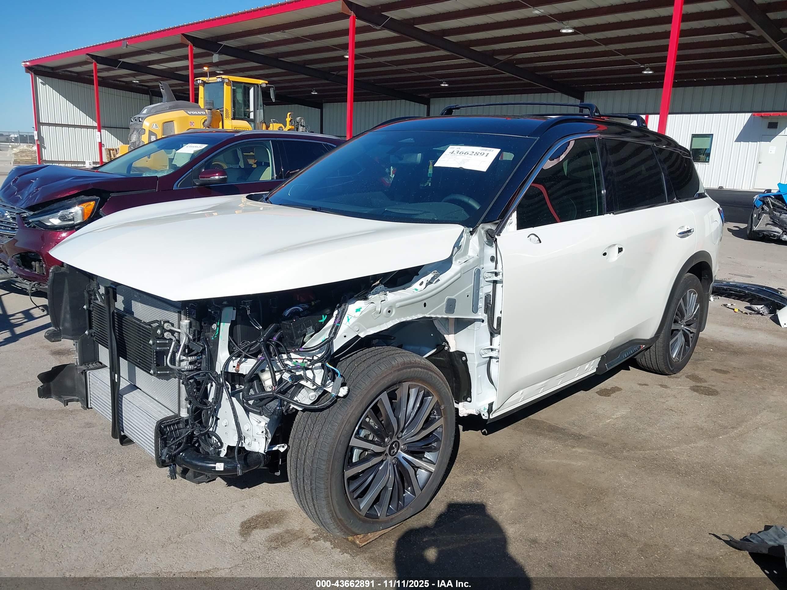 INFINITI QX60 image 2