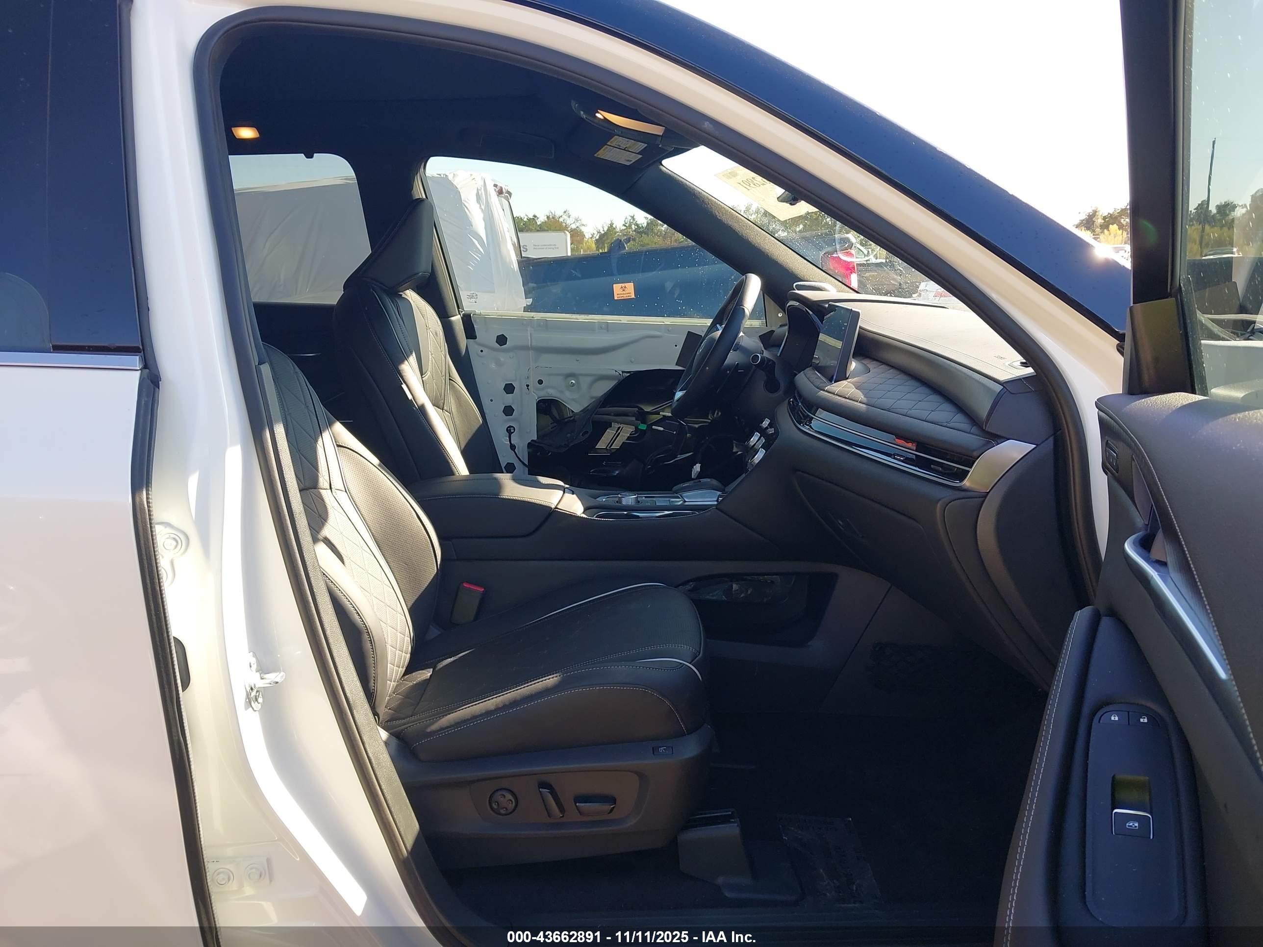 INFINITI QX60 image 5