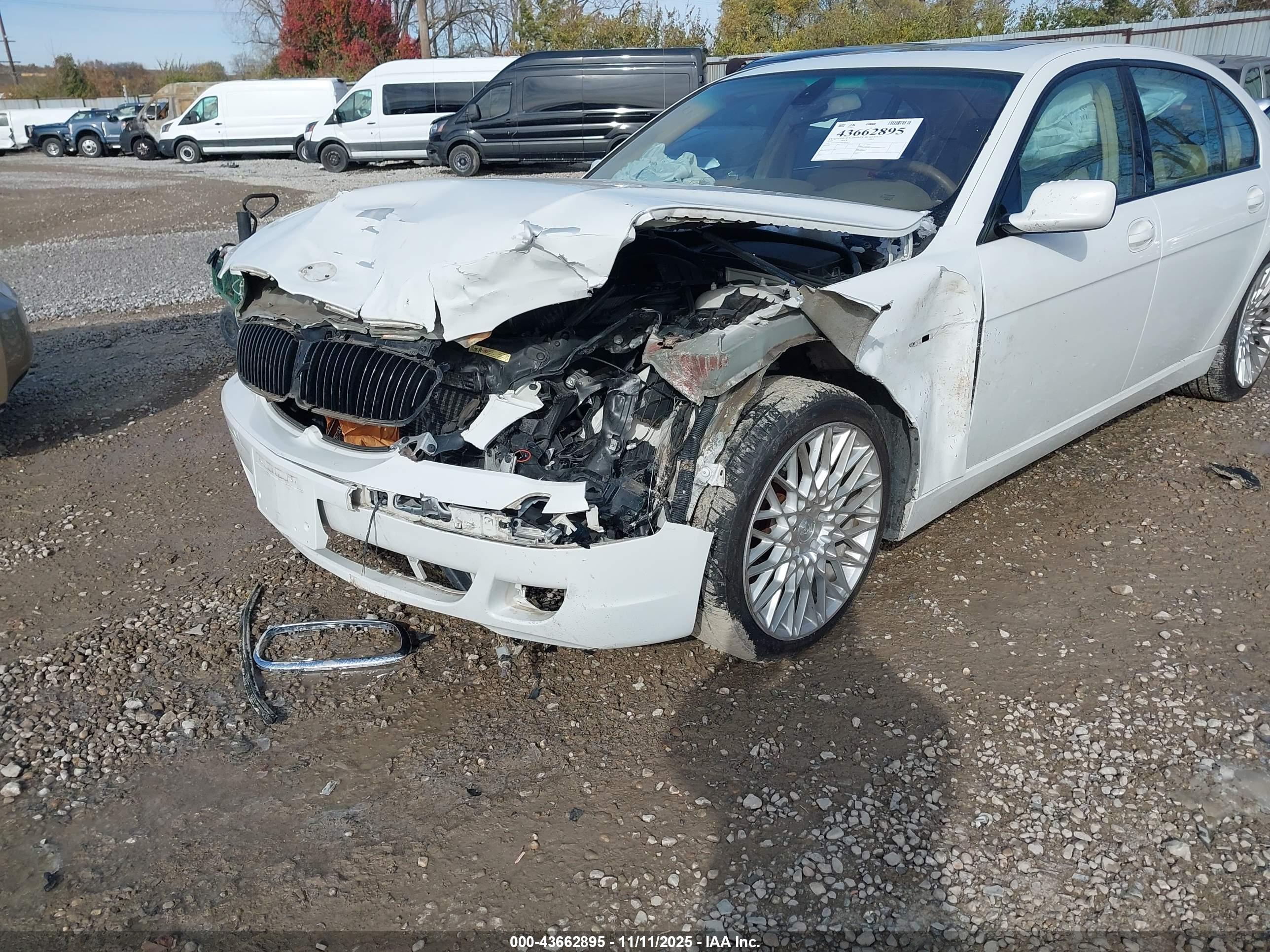 BMW 750LI image 6
