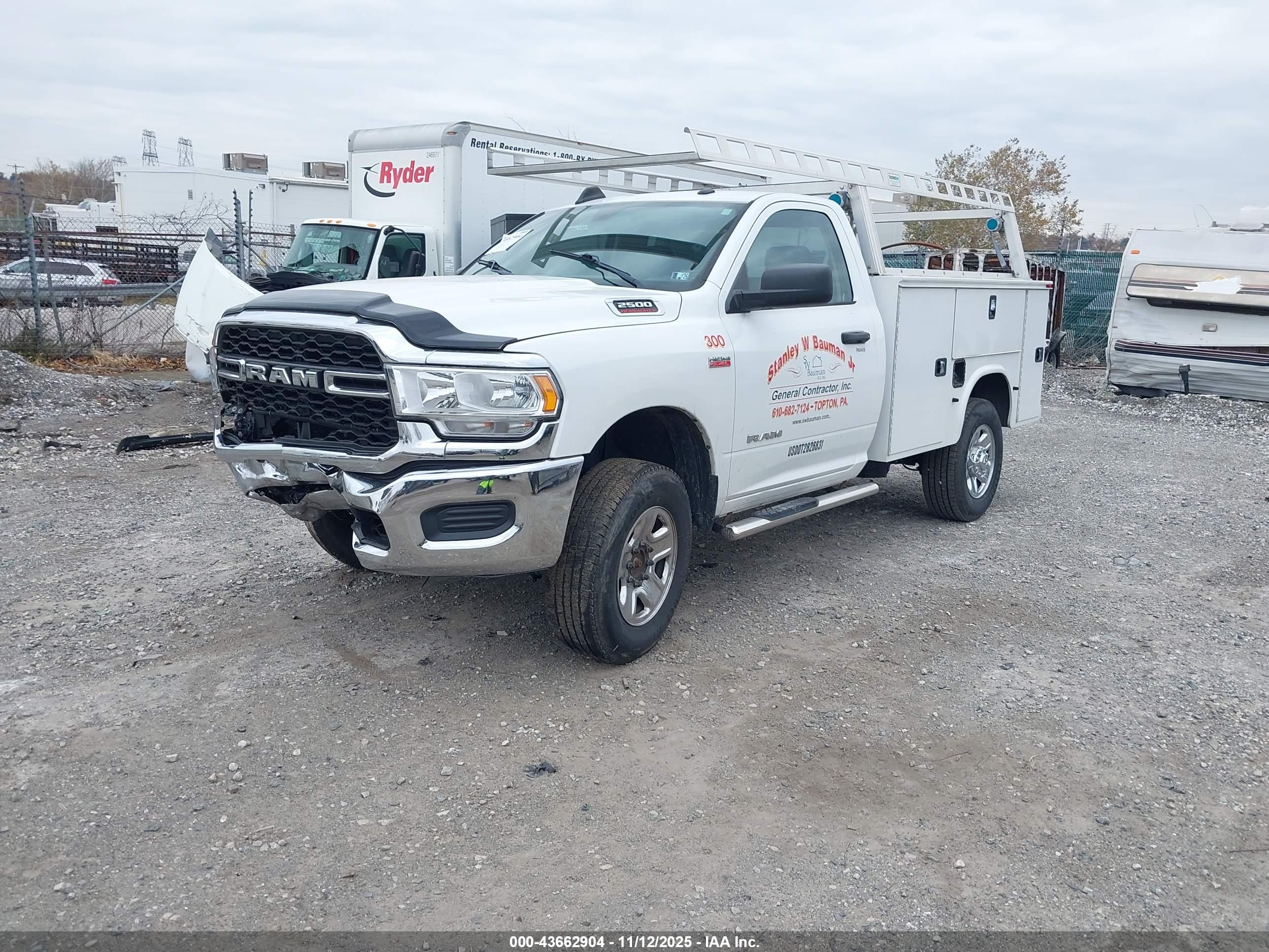 RAM 2500 image 2